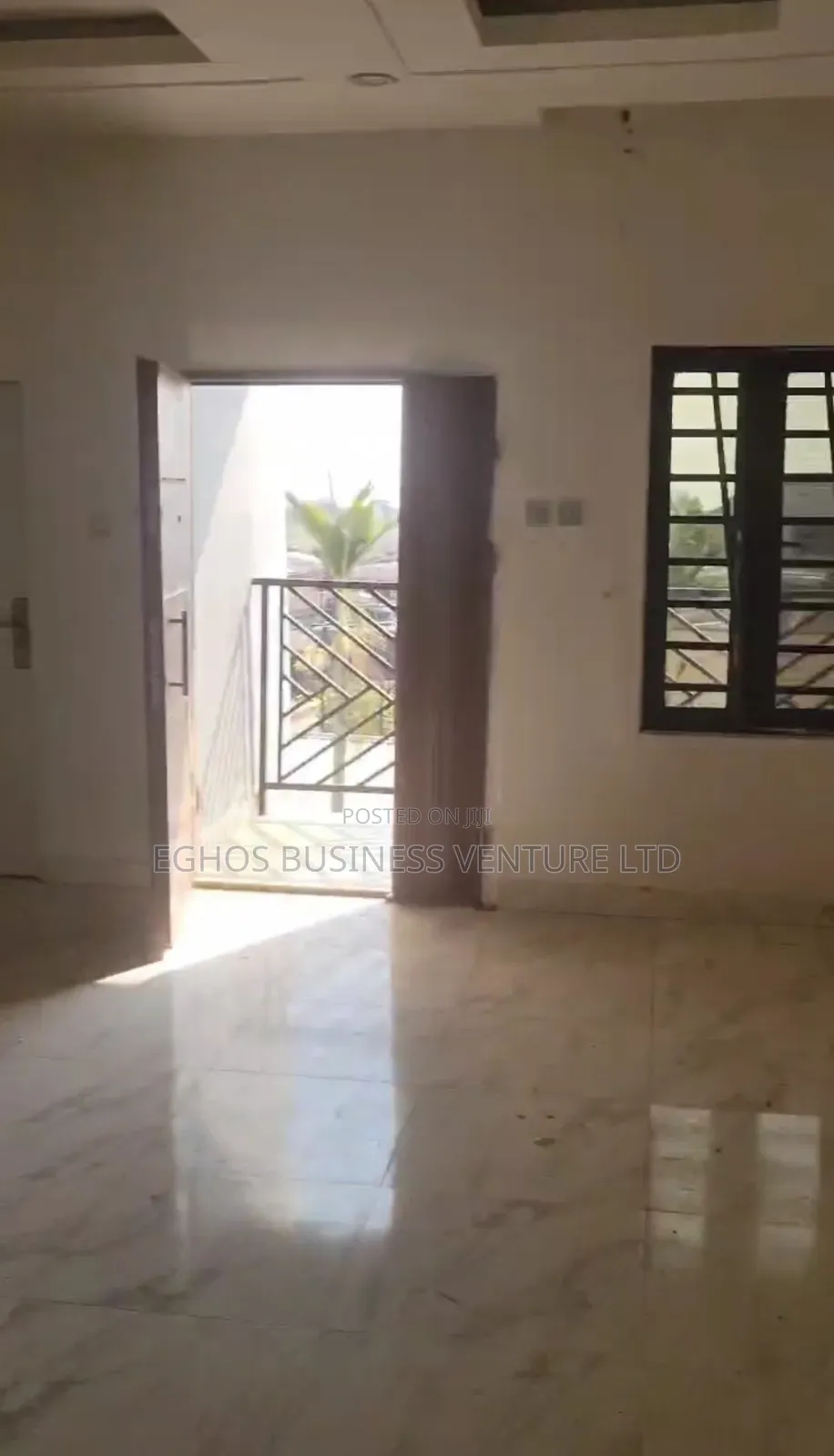 3bdrm Block of Flats in Joromi Ekenwanroad, Benin City for rent