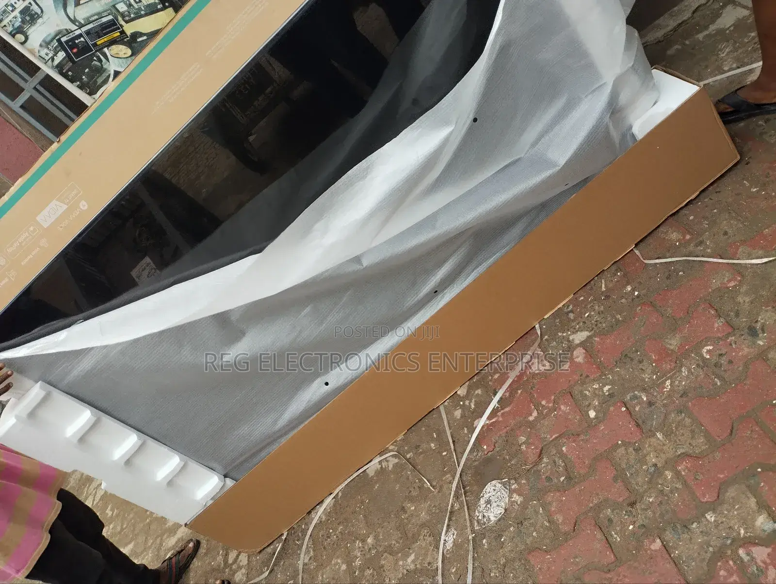 Smart 85 Inch Hisense