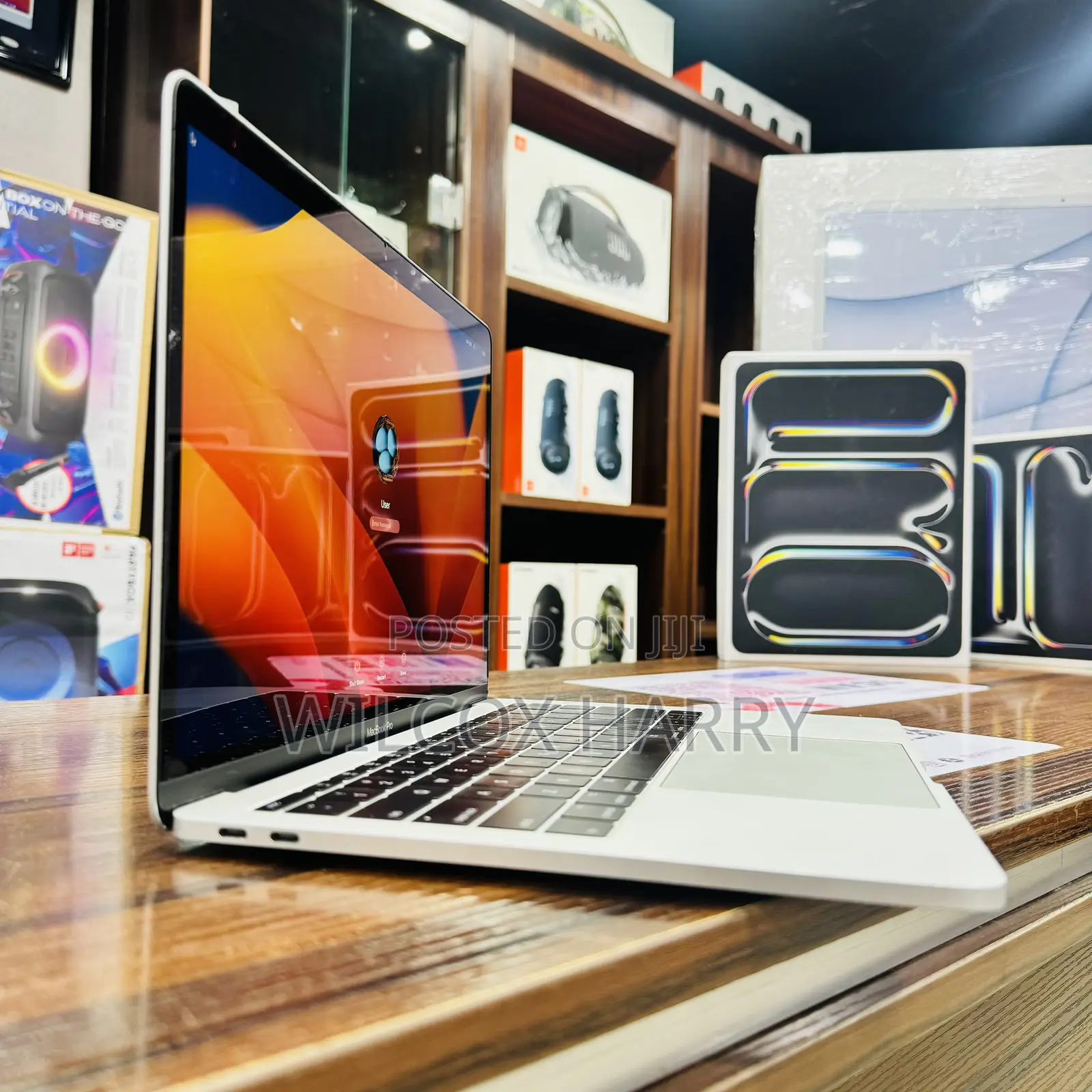 Laptop Apple MacBook Pro 2017 8GB Intel Core I5 SSD 256GB