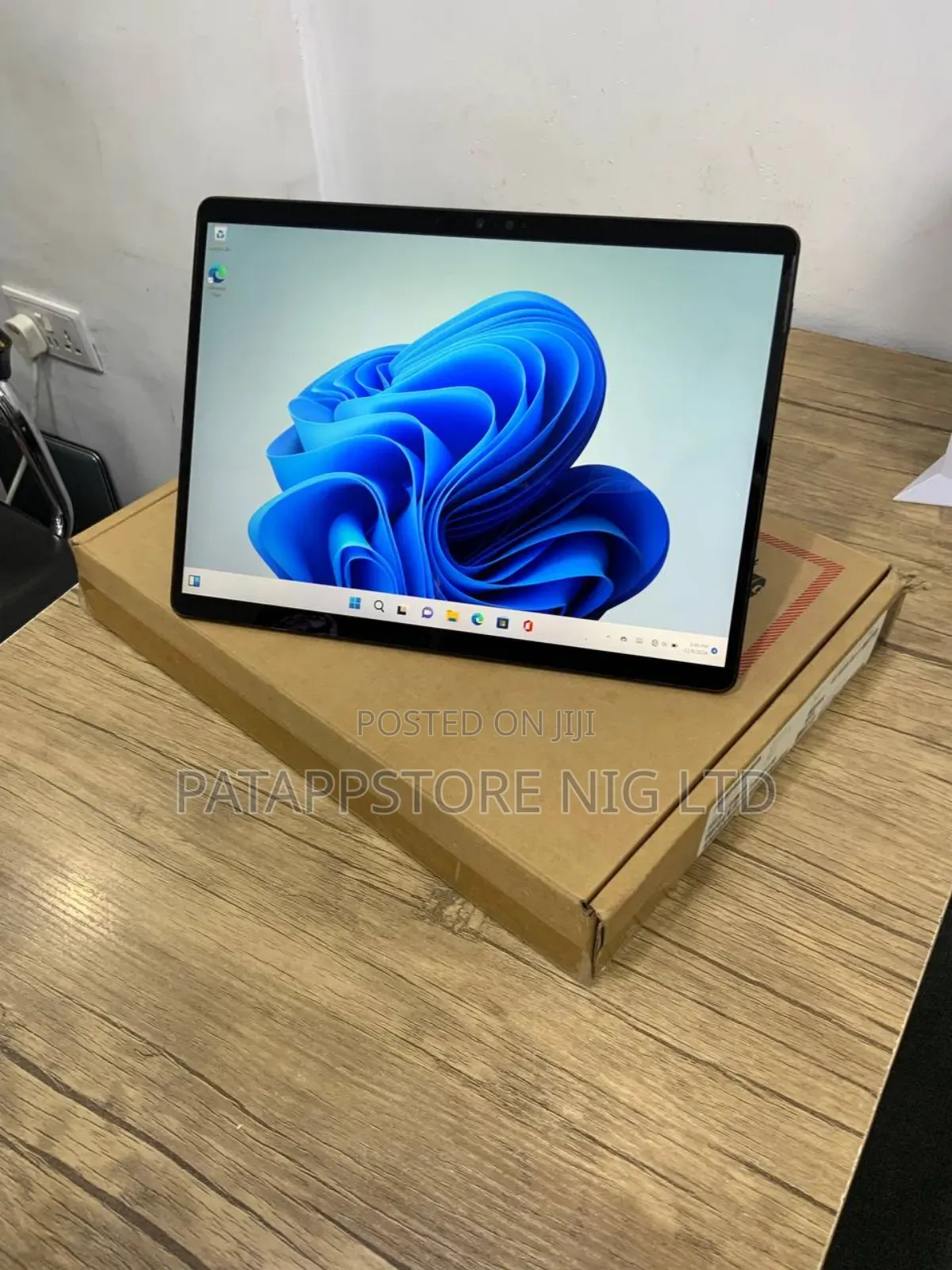 Laptop Microsoft Surface Pro X 16GB SSD 512GB