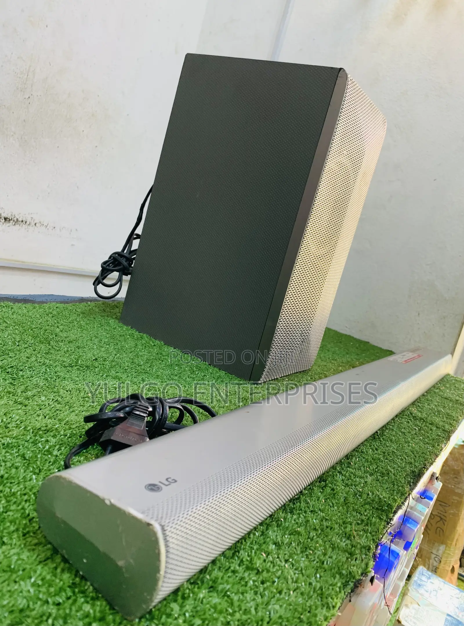 Lg (Gray) Wireless Sound Bar and Subwoofer