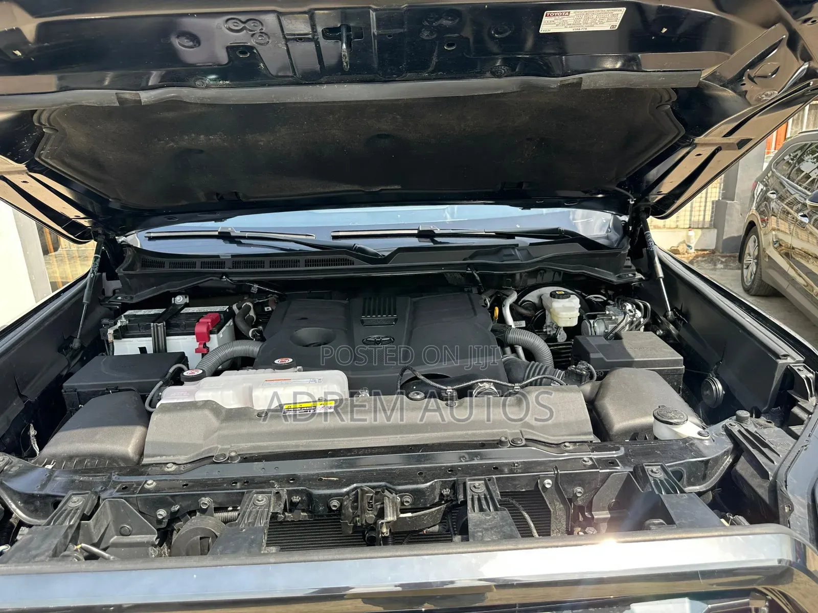 Toyota Tundra Platinum CrewMax 6.5' Bed 2024 Black