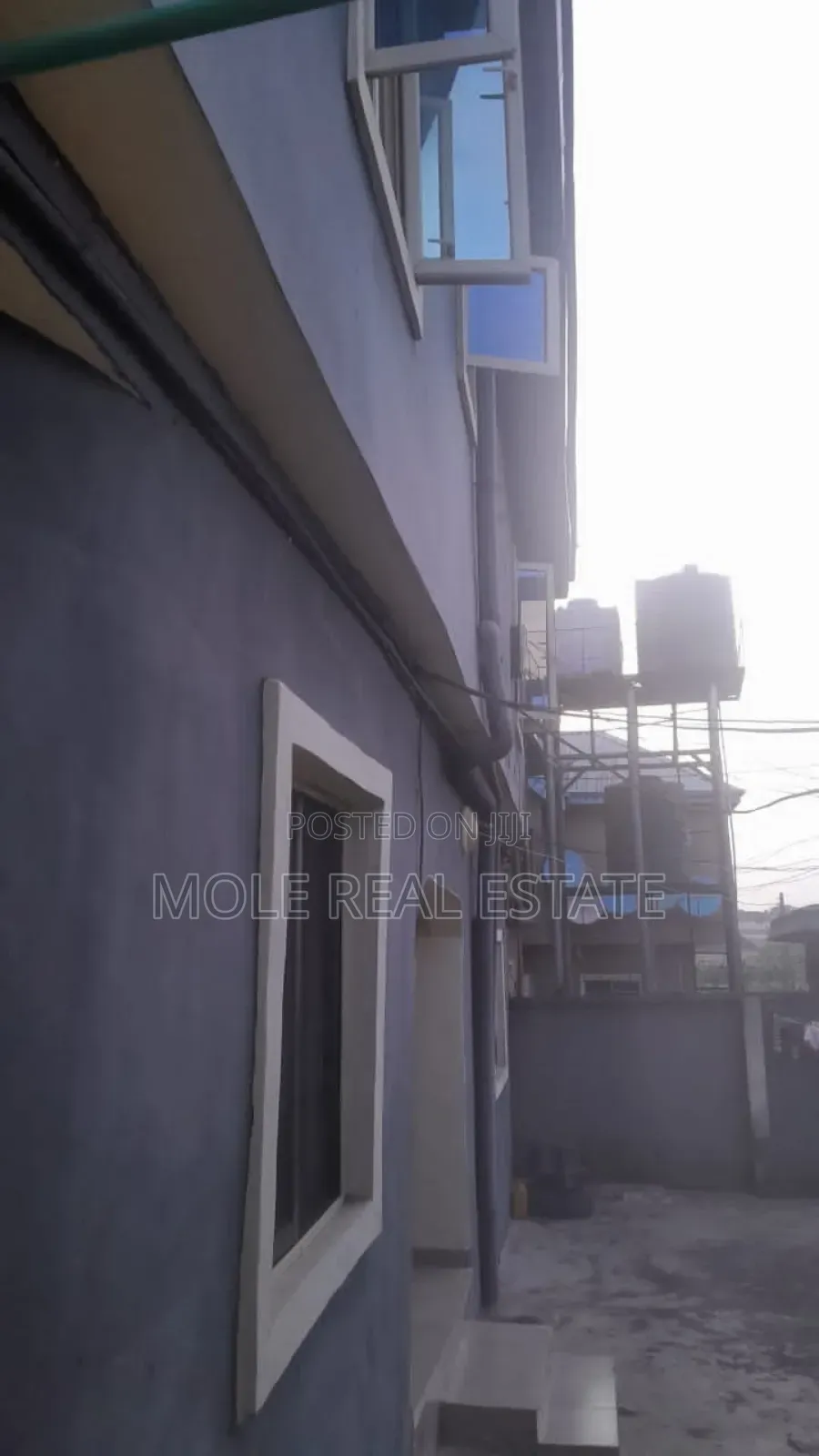 3bdrm Block of Flats in Magodo for sale