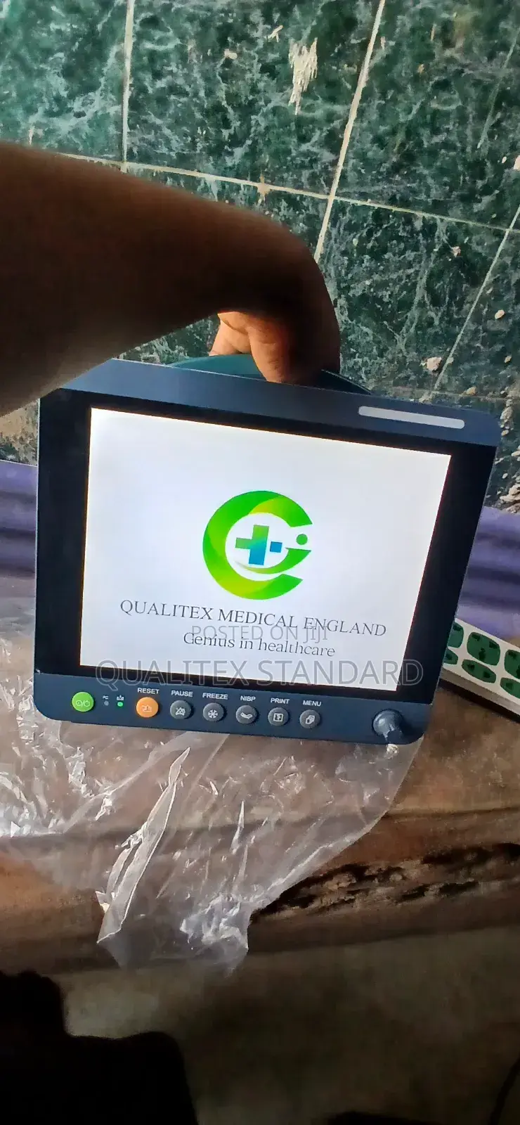 QUALITEX Patient Monitor