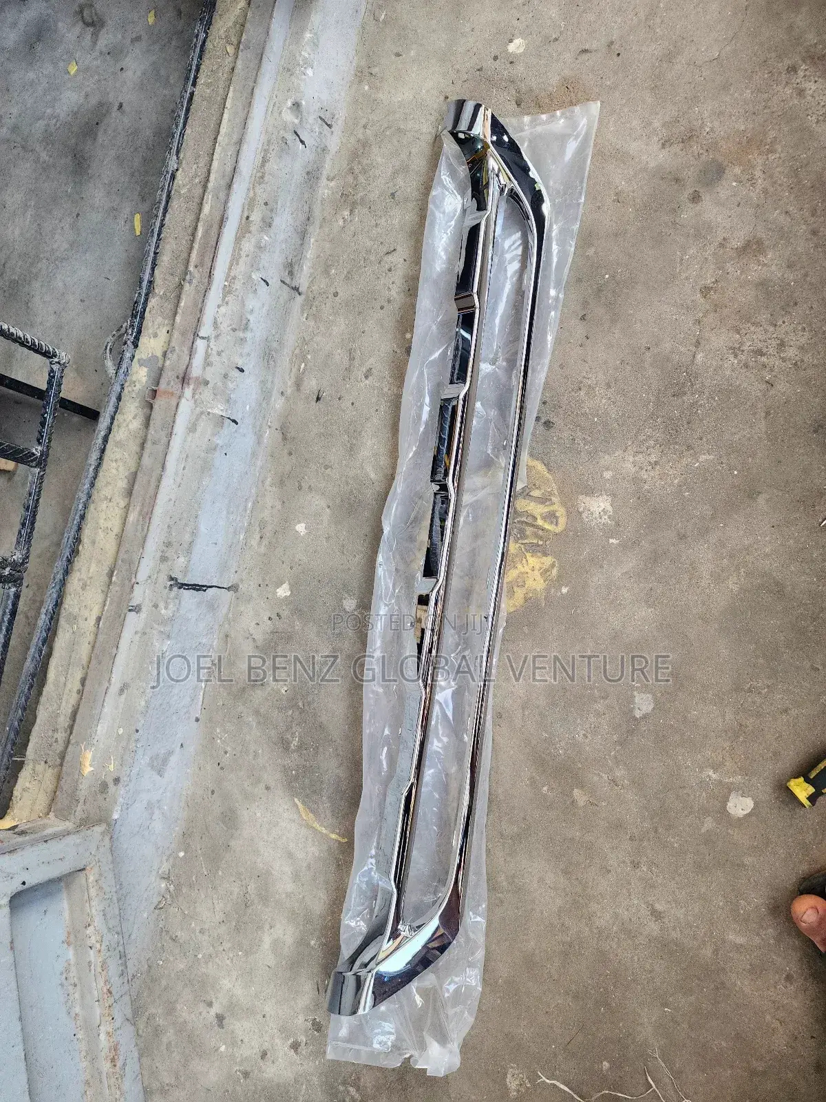 GLK350 2013 Front Bumper Crome