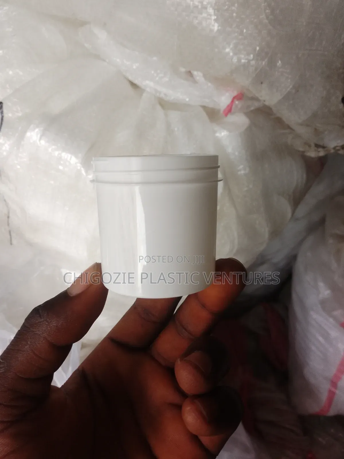 C100 Cup Container