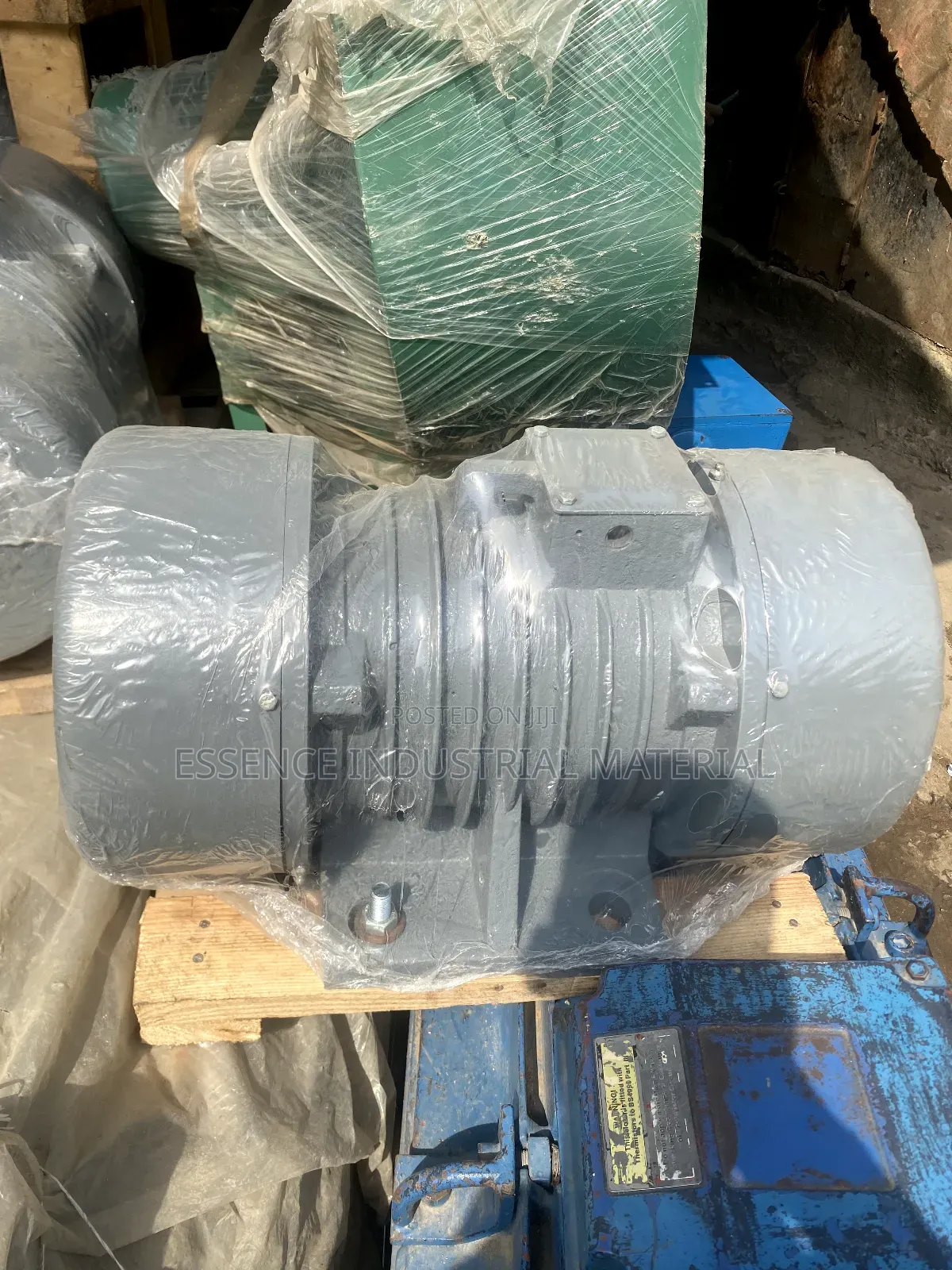 Brand New Hot Sales 3phase Vibrator Motor 4KW RPM 960