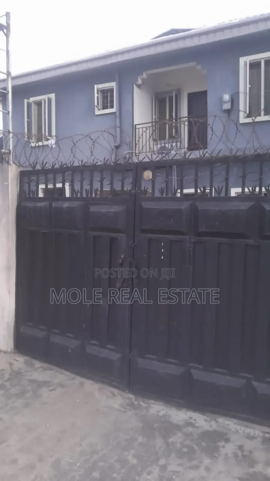 3bdrm Block of Flats in Magodo for sale