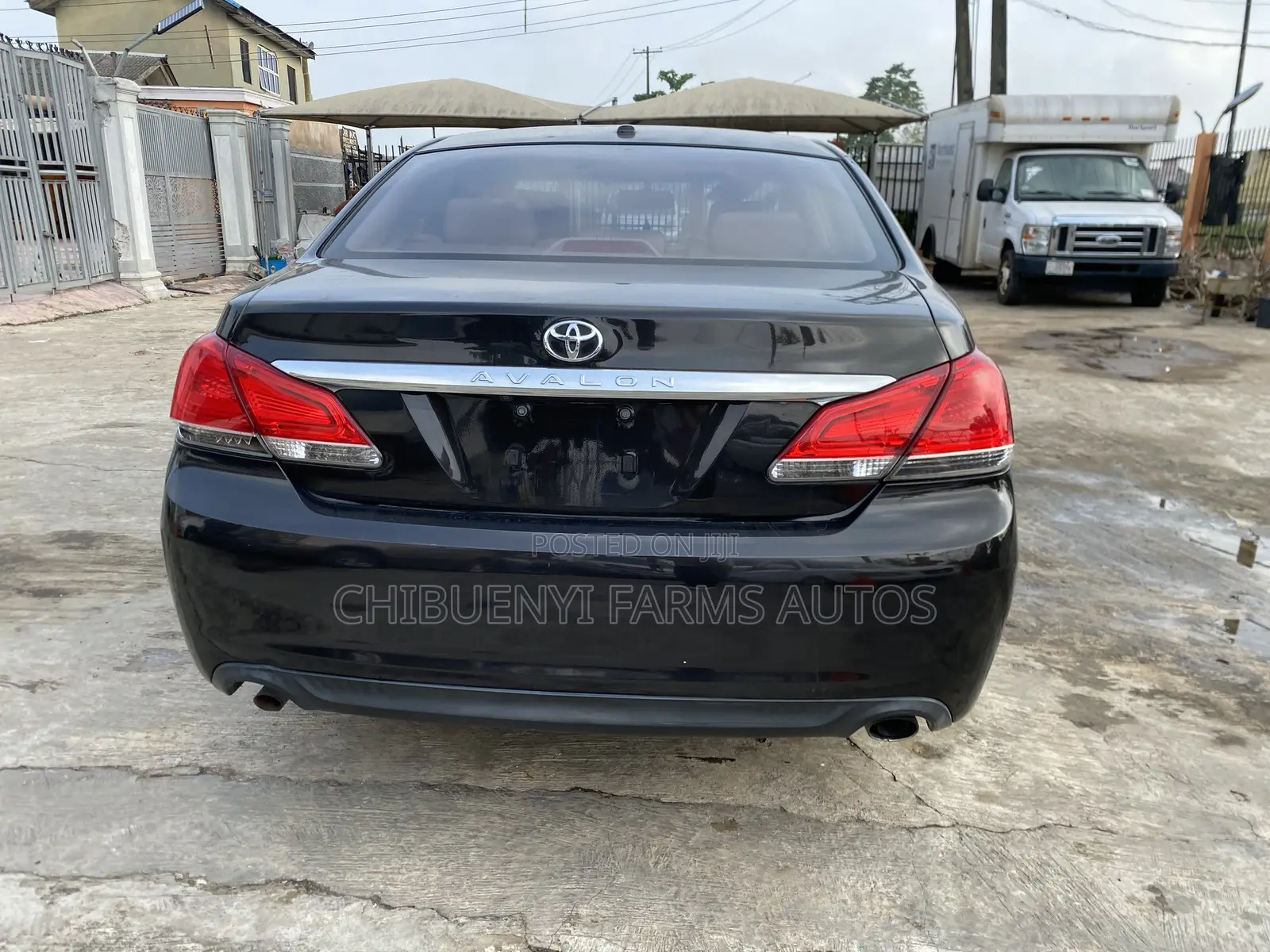 Toyota Avalon Base Seban FWD (3.5L 6cyl 6A) 2011 Brown