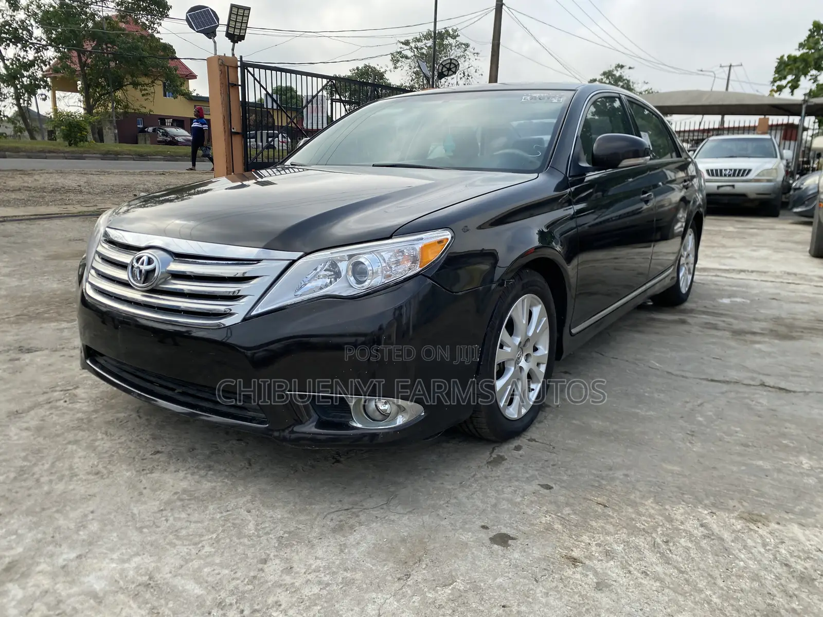Toyota Avalon Base Seban FWD (3.5L 6cyl 6A) 2011 Brown