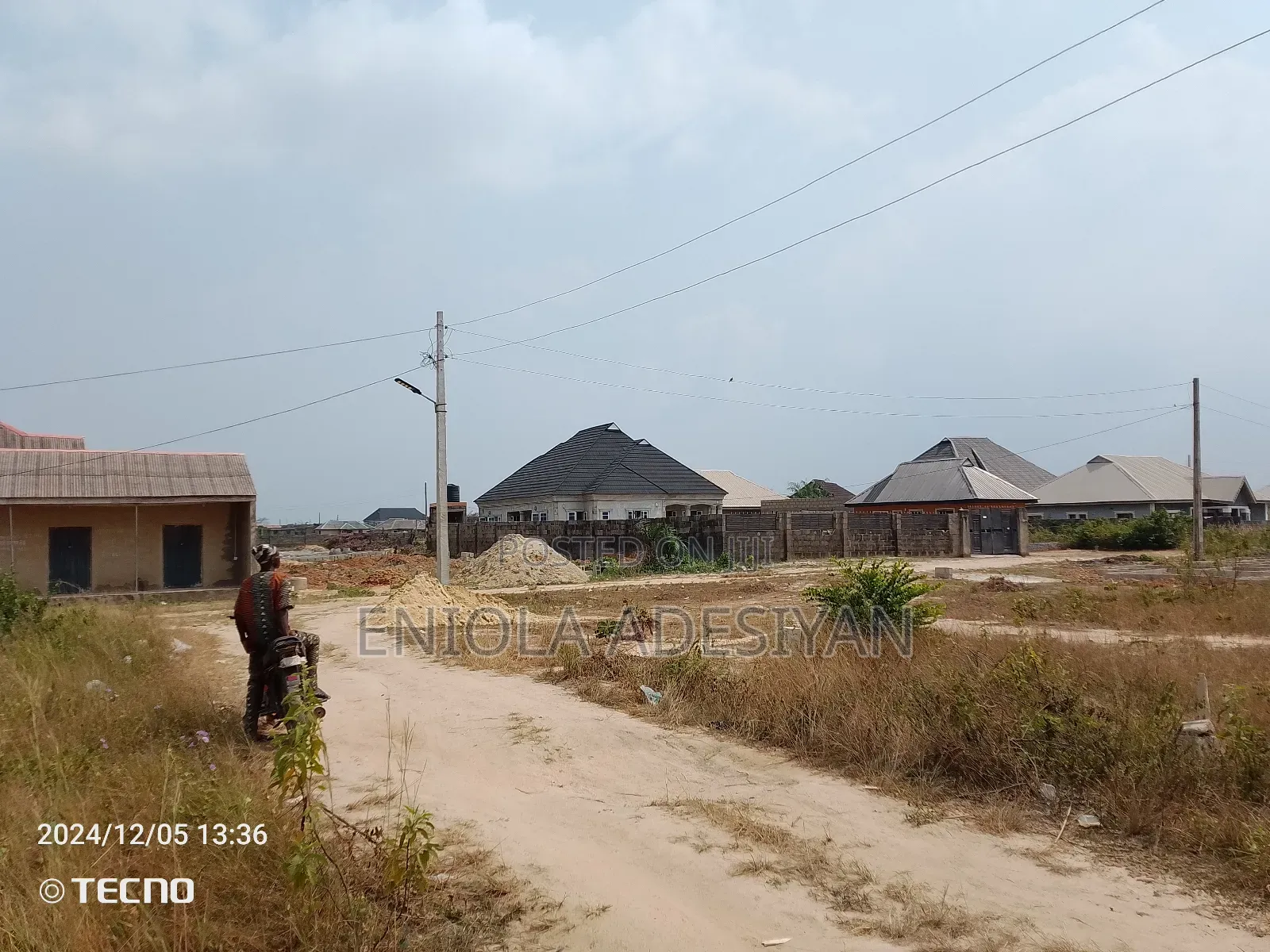 Half a Plot of Land for Sale in Ikorodu Igbogbo Oreta Road