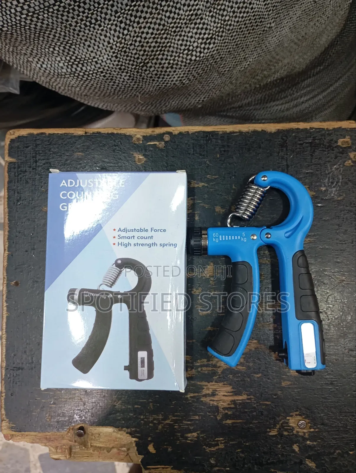 Adjustable Hand Grip With Counter