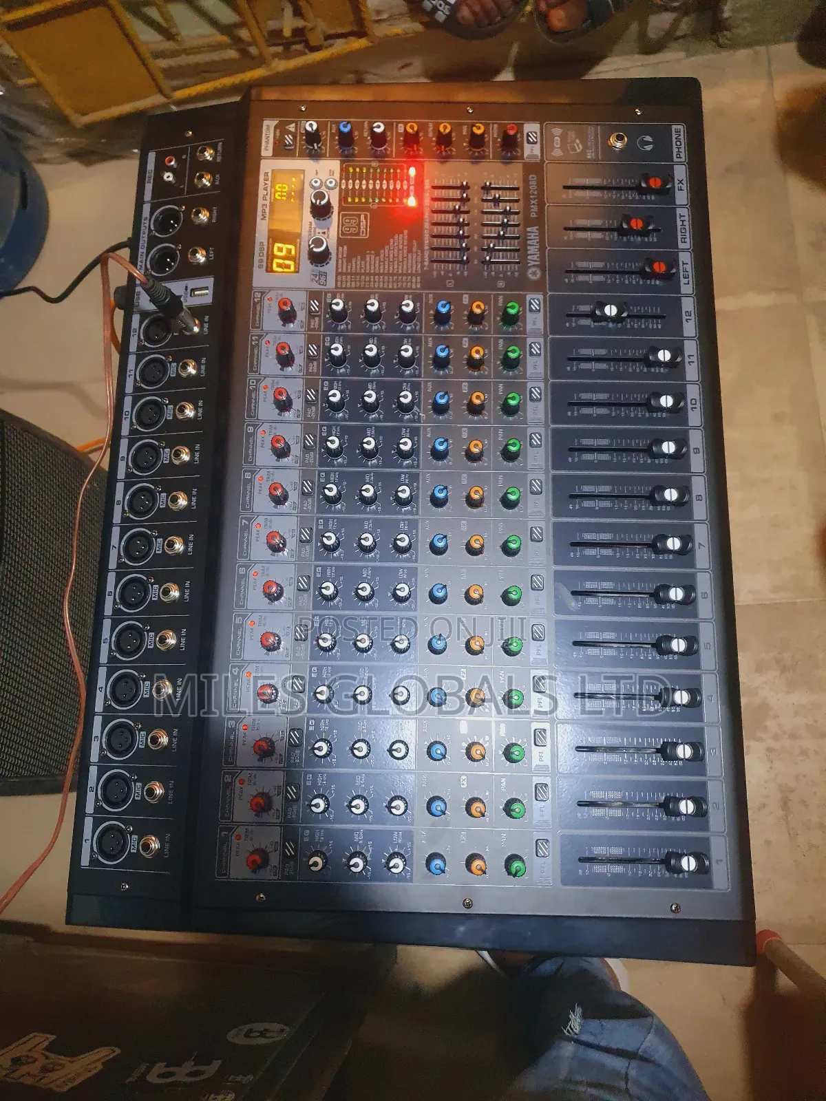Yamaha 12channel Powered Mixer