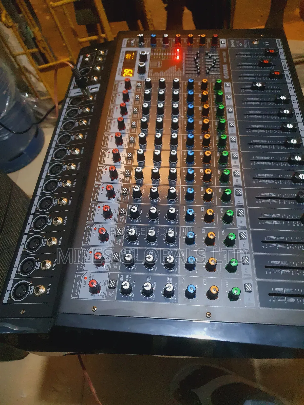 Yamaha 12channel Powered Mixer