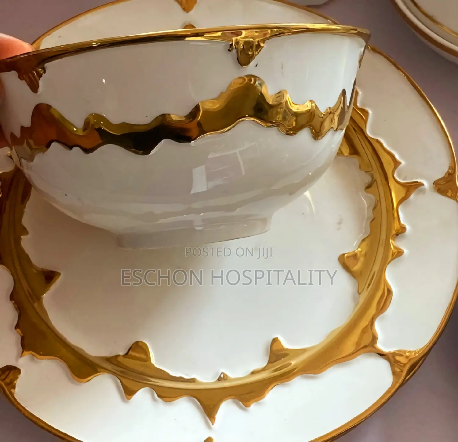 Luxury Gold and White Eating Plate = 1 Set
