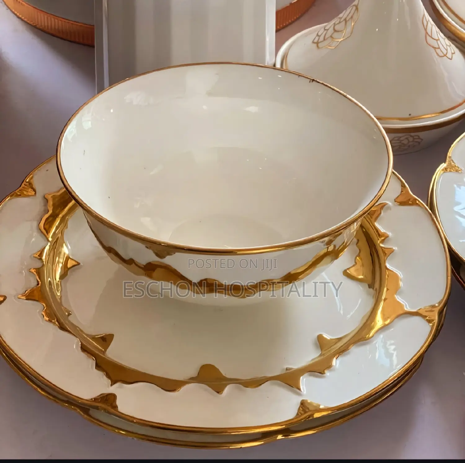 Luxury Gold and White Eating Plate = 1 Set