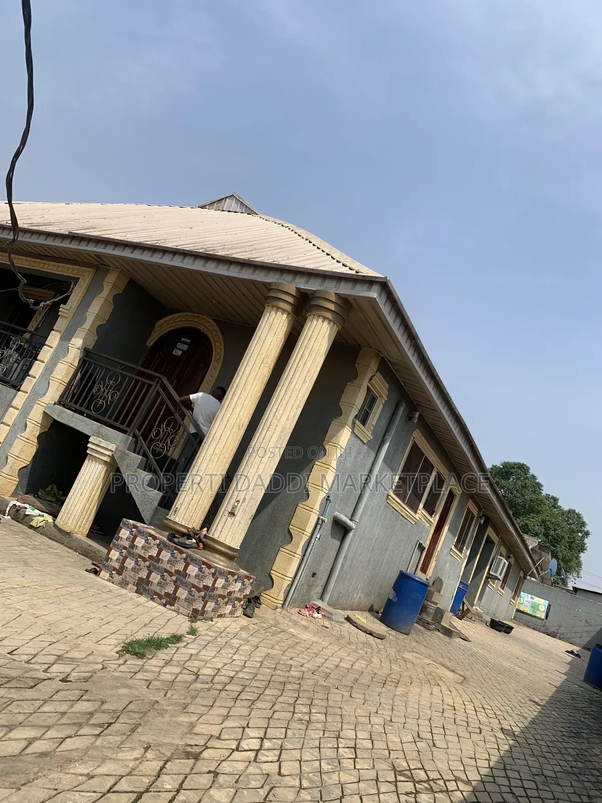 4bdrm Bungalow in Ayobo for sale