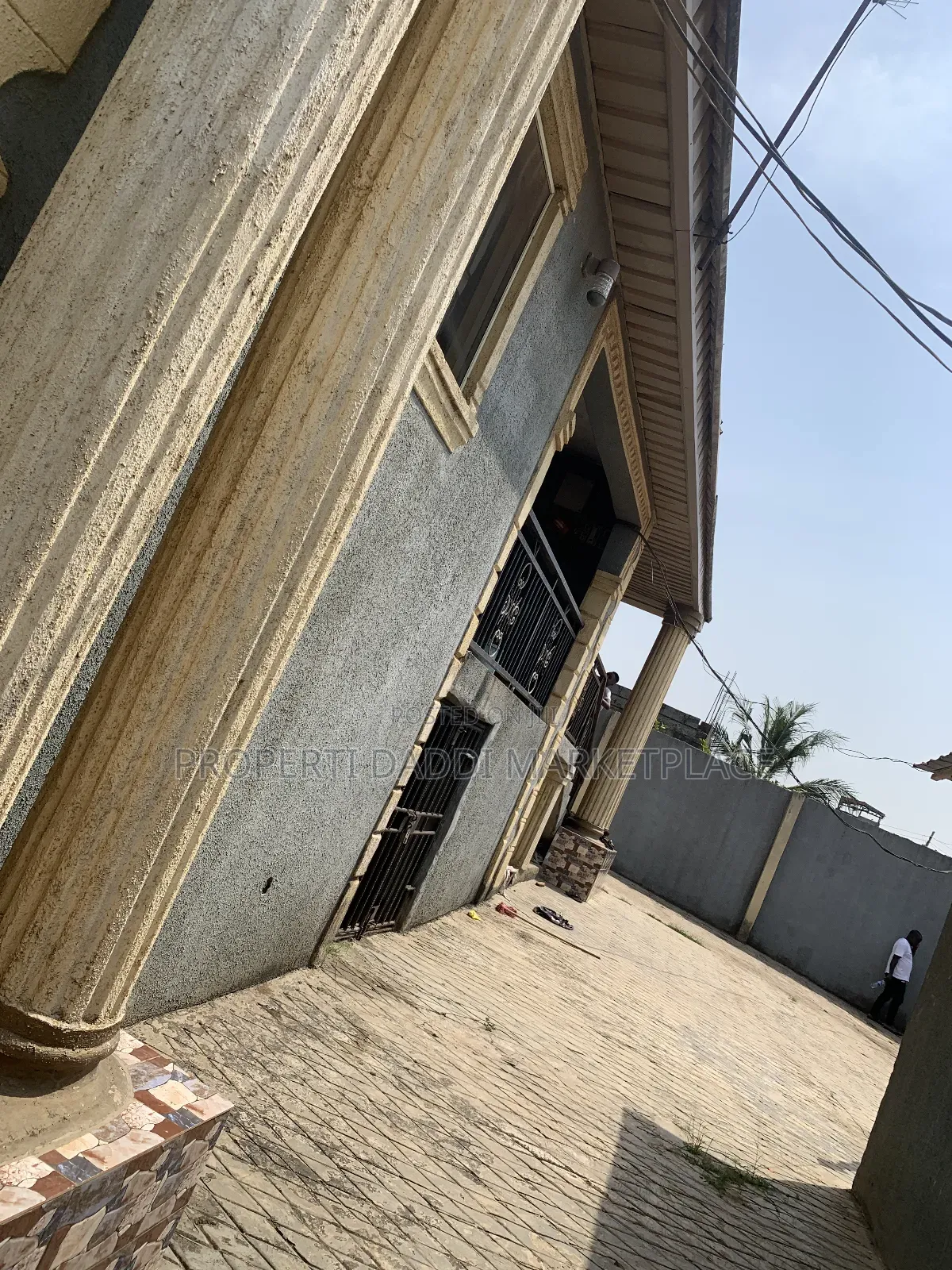 4bdrm Bungalow in Ayobo for sale