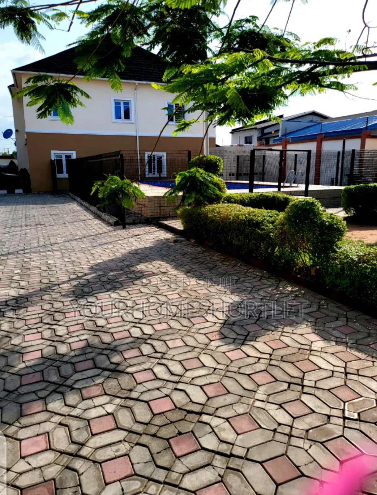 3 Bedroom Duplex With Swimming Pool