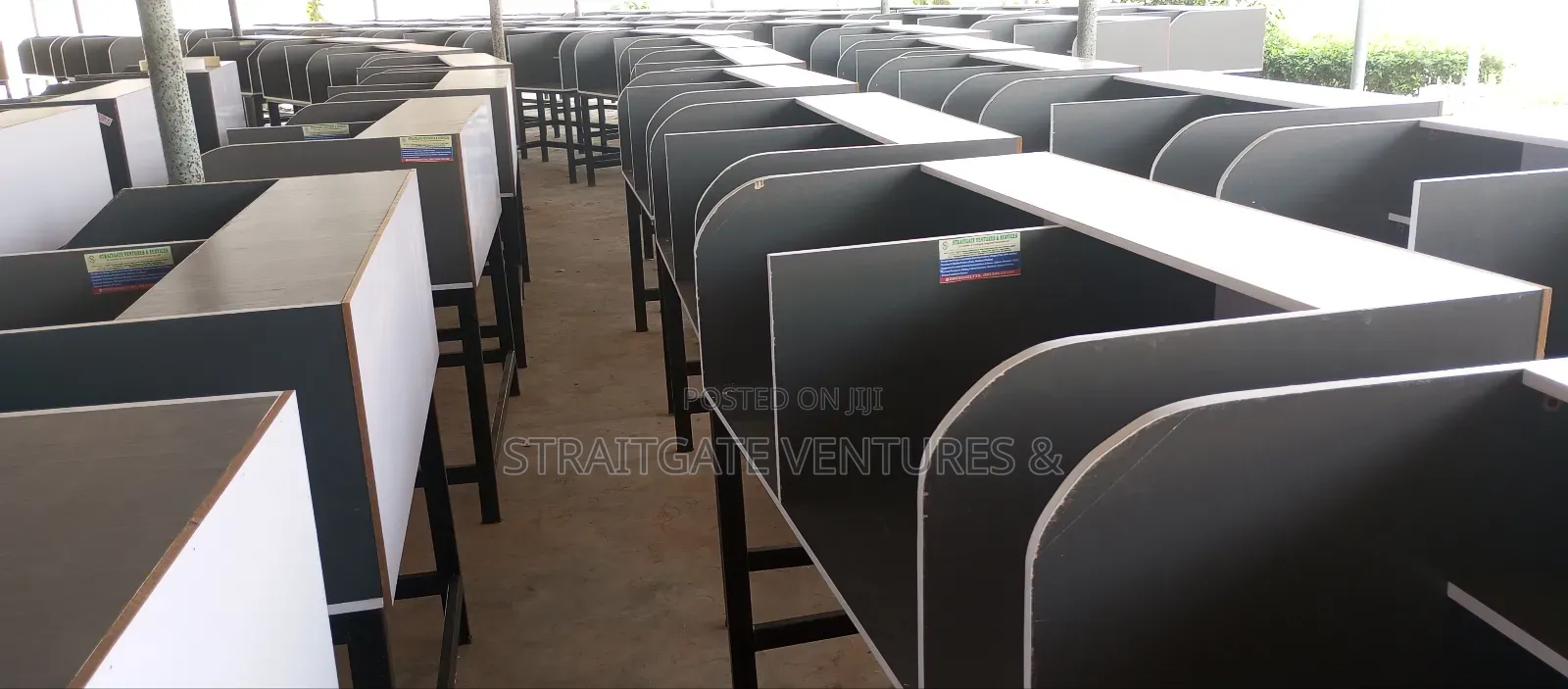 Campus Reading Tables Sets