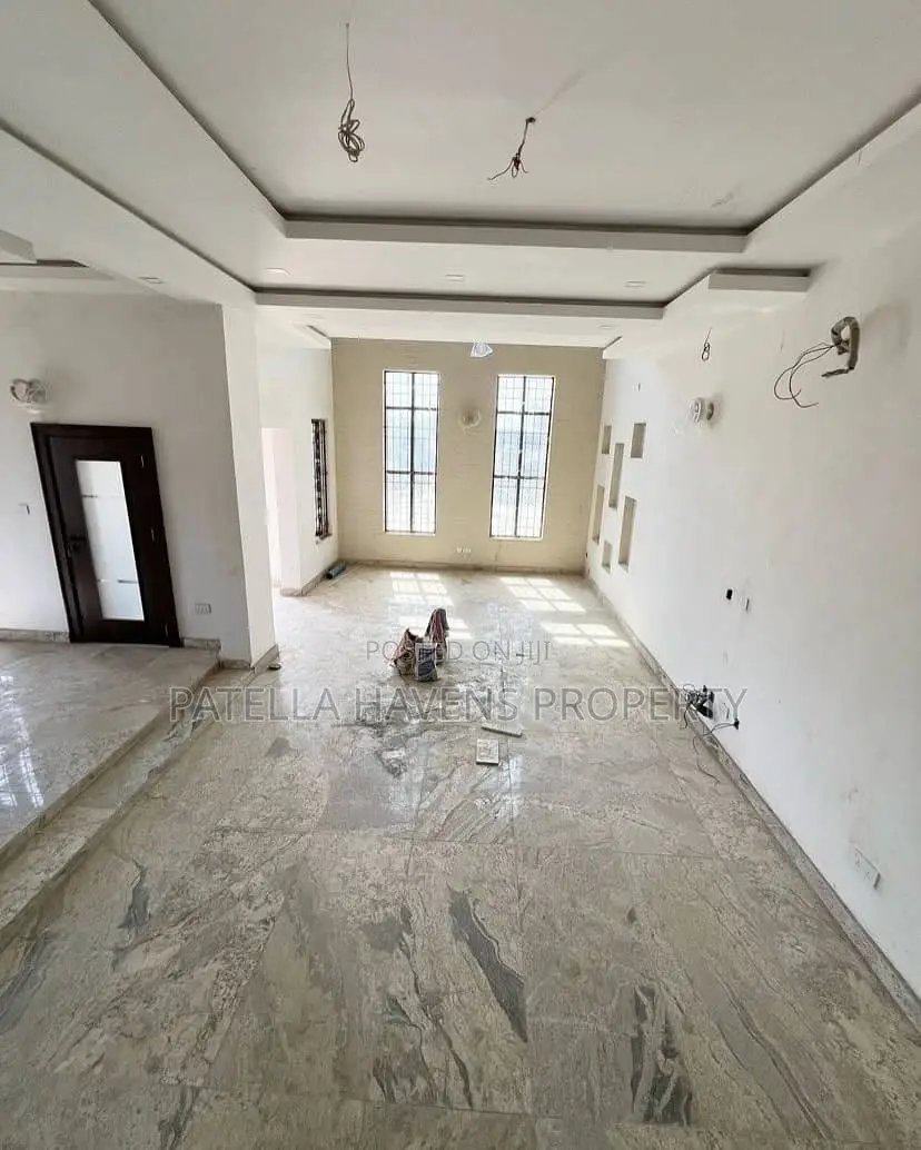 4bdrm Duplex in Jahi for sale