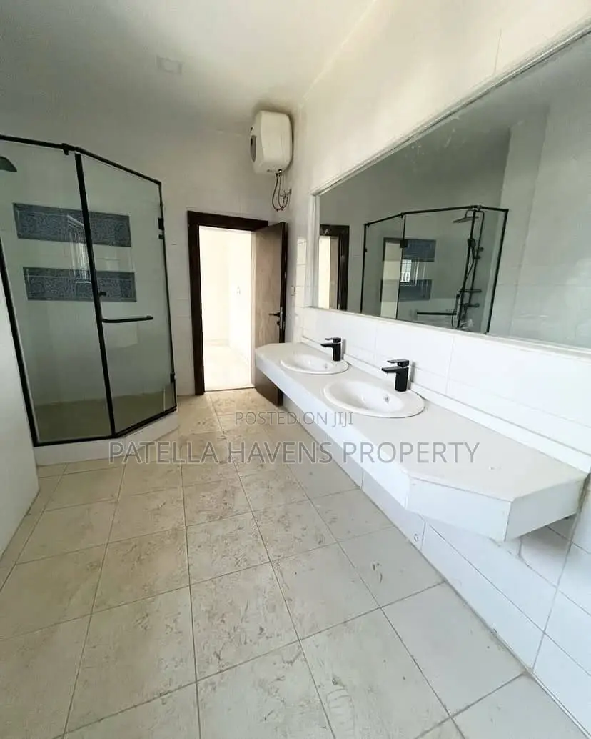 4bdrm Duplex in Jahi for sale