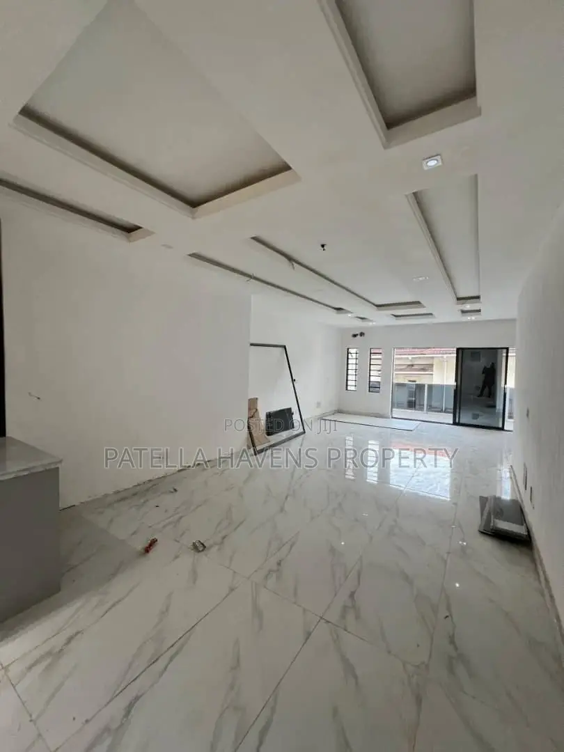 5bdrm Duplex in Ikoyi for sale