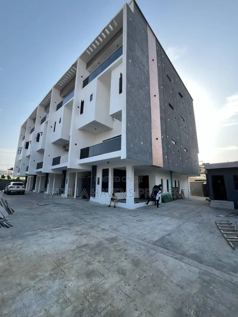 5bdrm Duplex in Ikoyi for sale