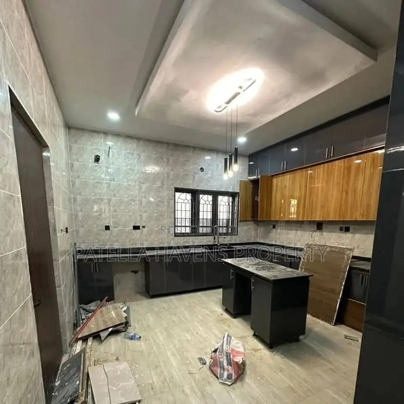 4bdrm Duplex in Jahi for sale