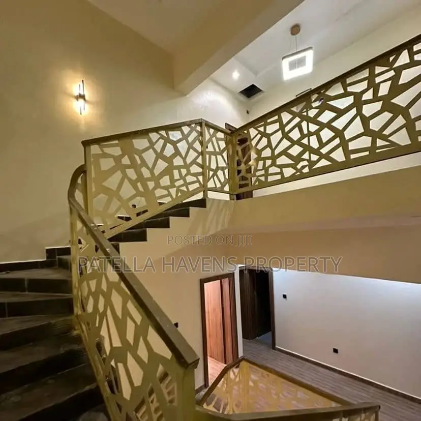 4bdrm Duplex in Jahi for sale