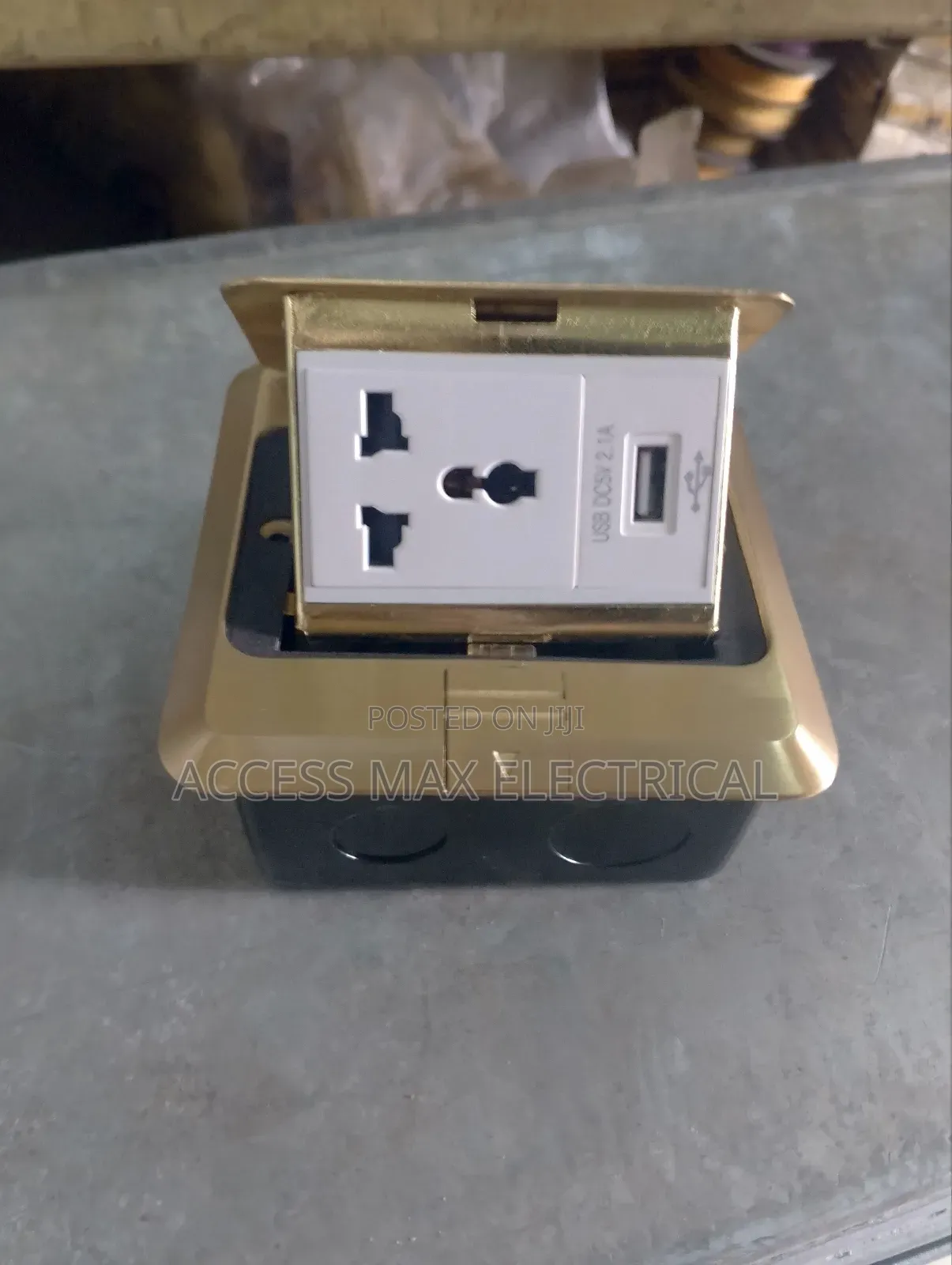 Table Socket Gold Colors