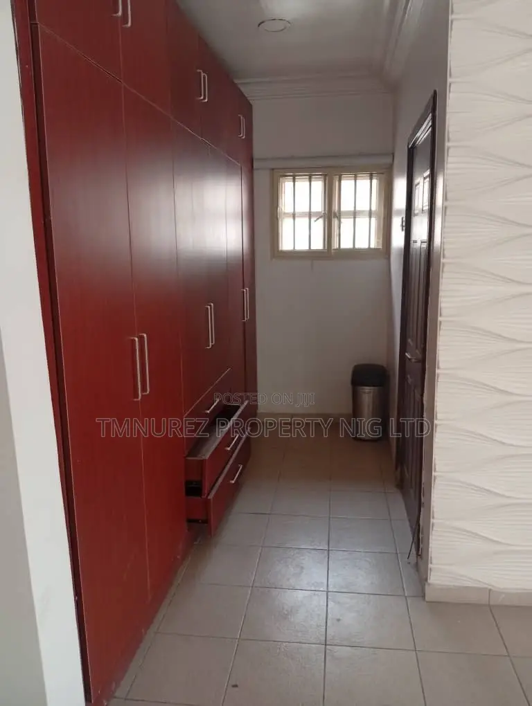 6bdrm Duplex in Bisola Durotimi, Lekki Phase 1 for rent