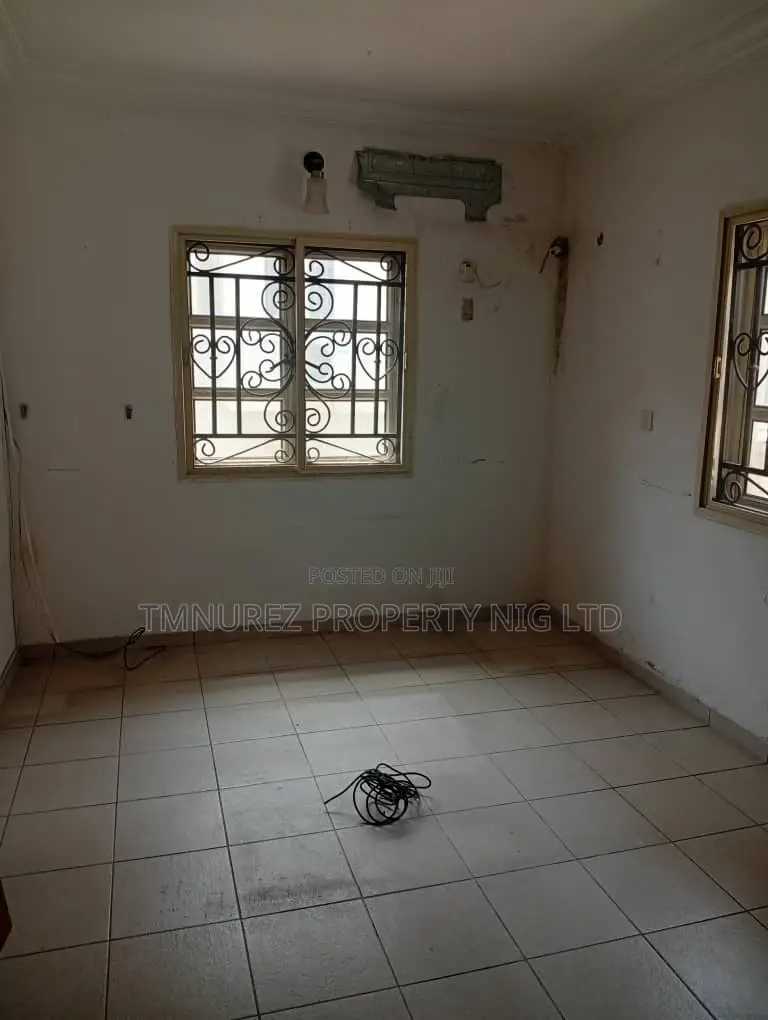 6bdrm Duplex in Bisola Durotimi, Lekki Phase 1 for rent