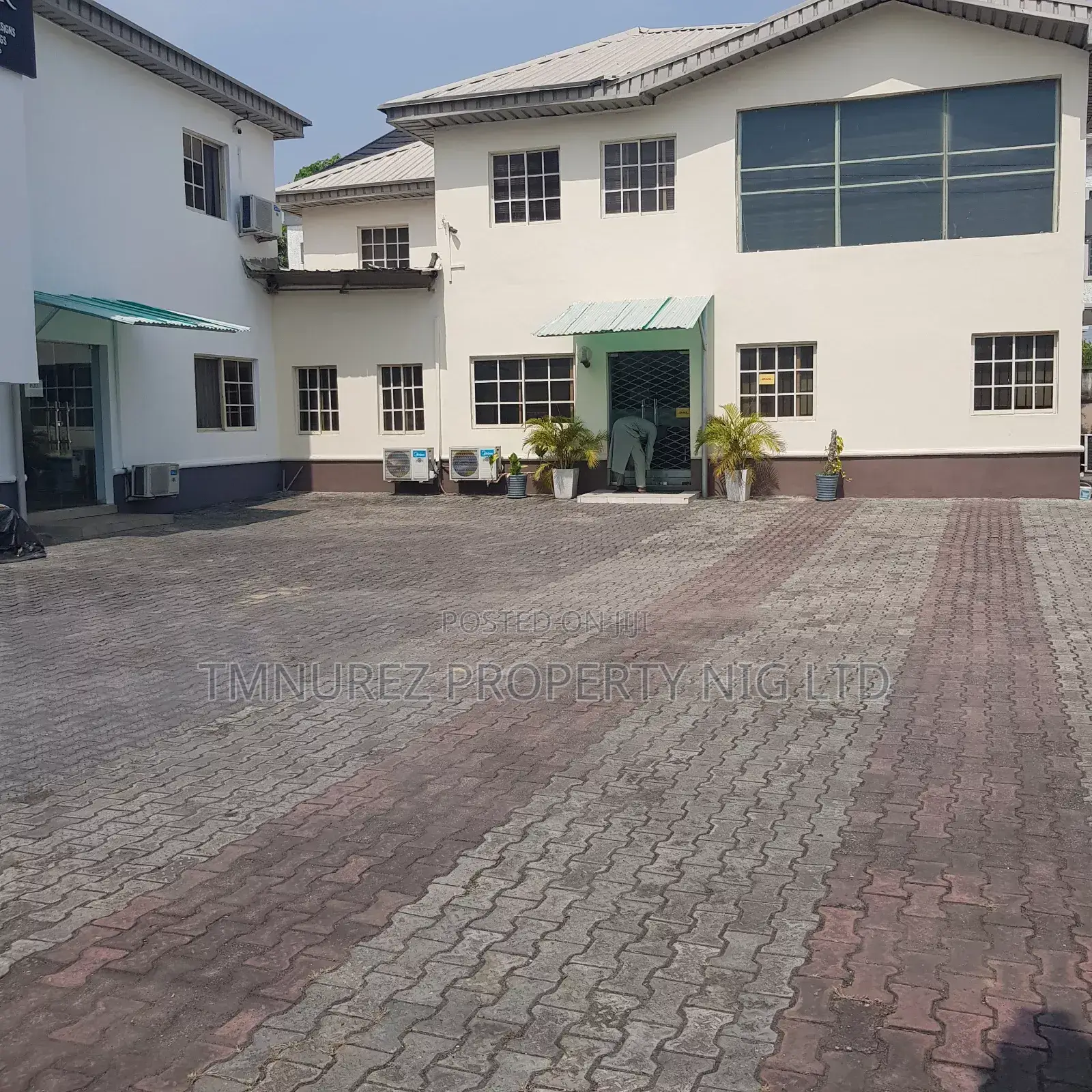 Furnished Office Space for Rent