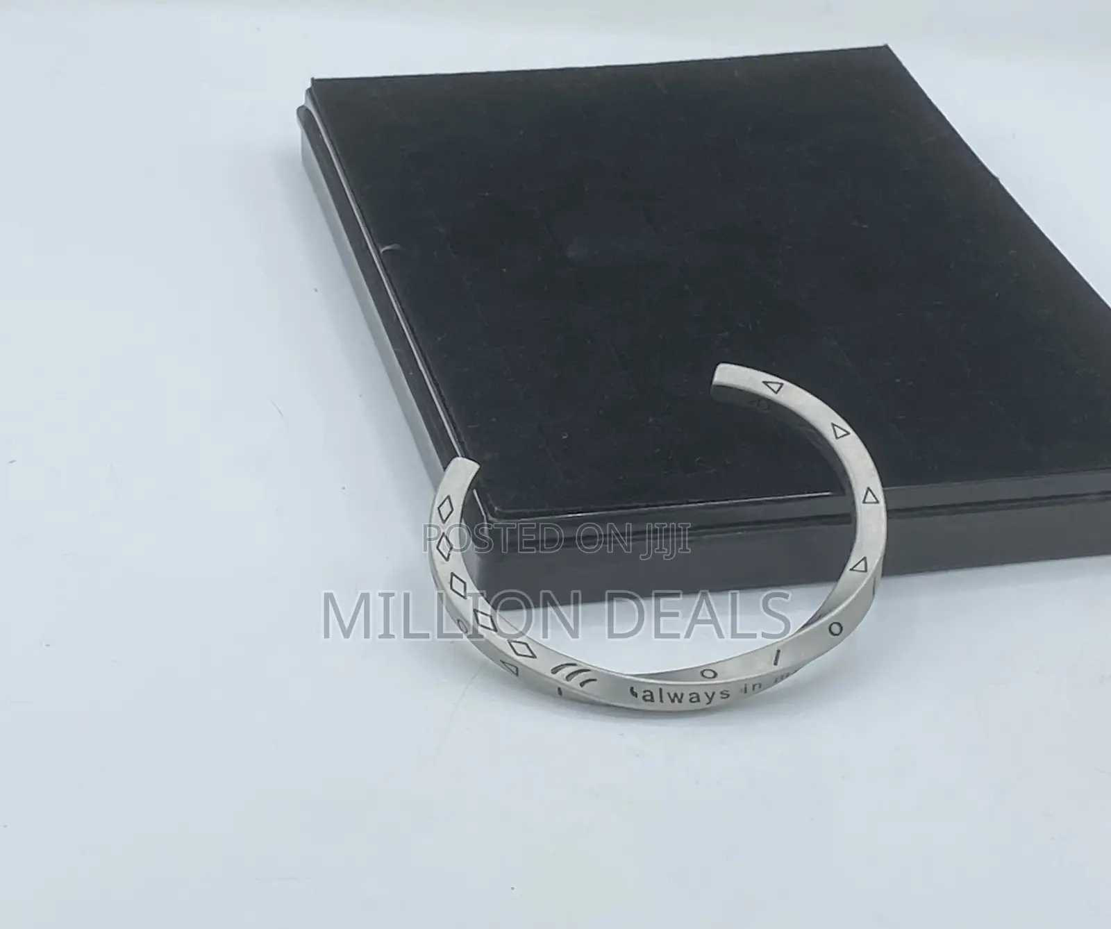 Pattern Silver Gray Men’S Link Poised Bracelet