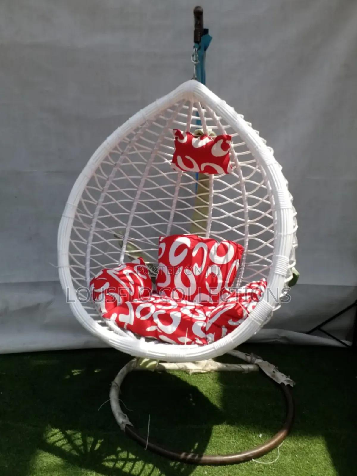 Quality Swinging Chairs for Relaxation