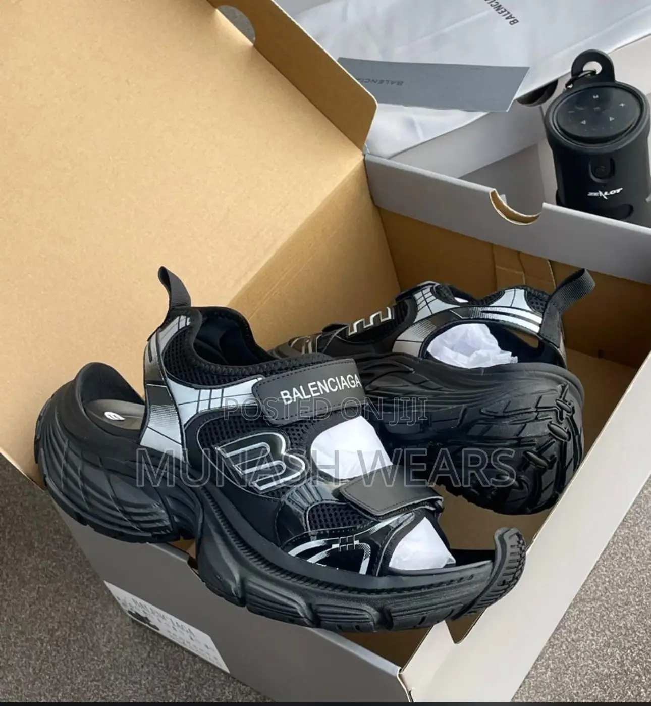 BALENCIAGA Luxury Sandal