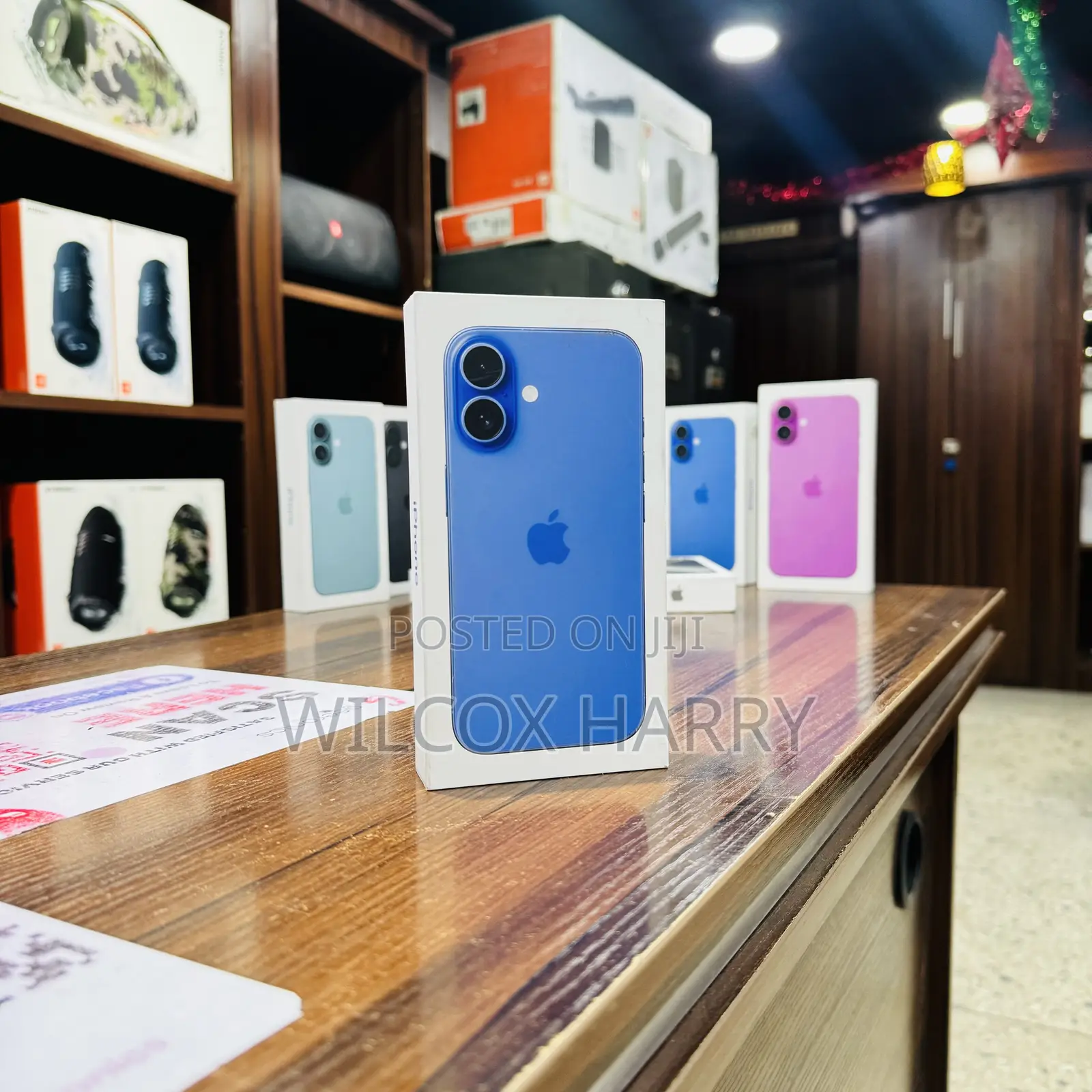 New Apple iPhone 16 256 GB Blue