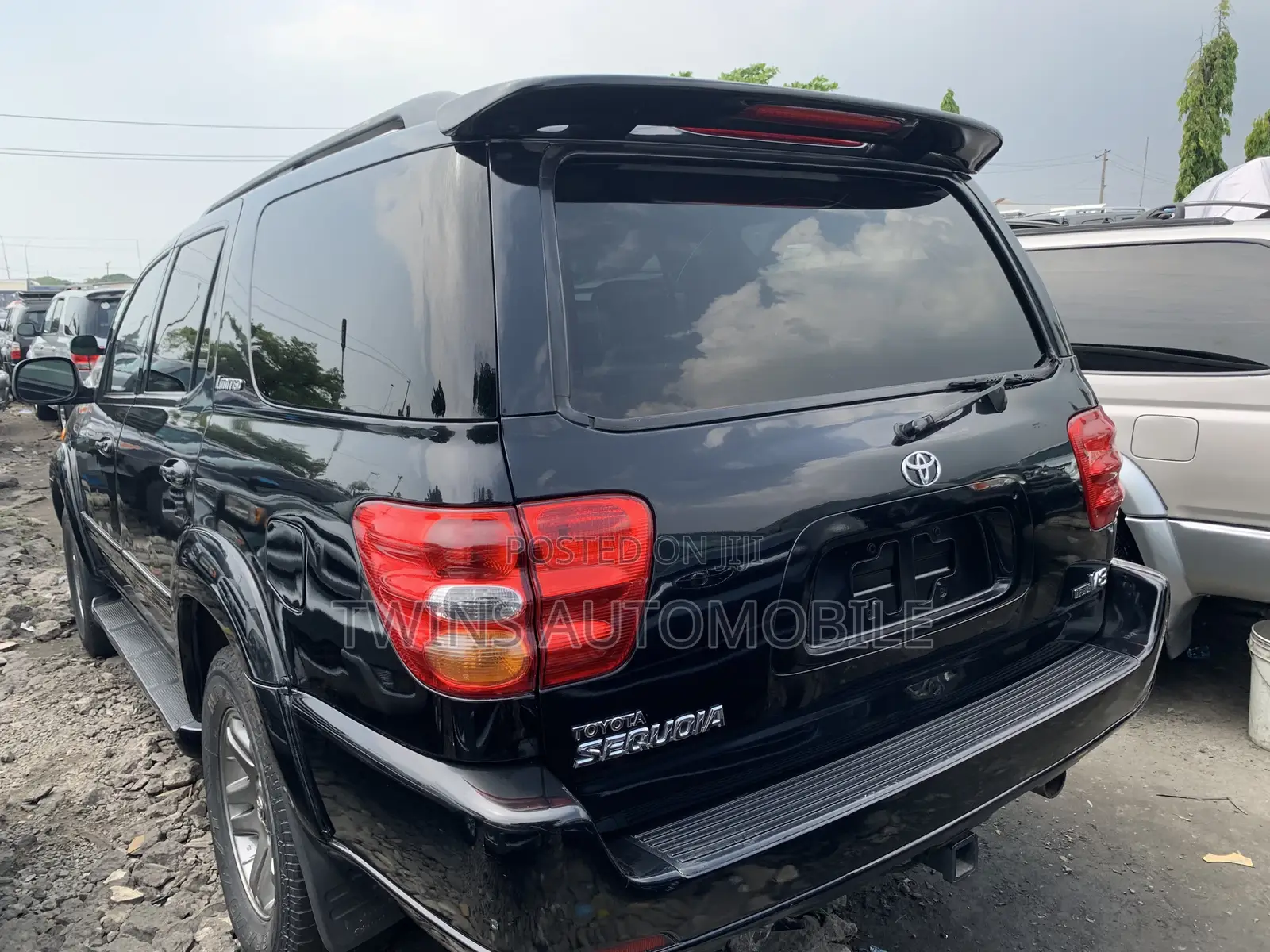 Toyota Sequoia 2004 Black