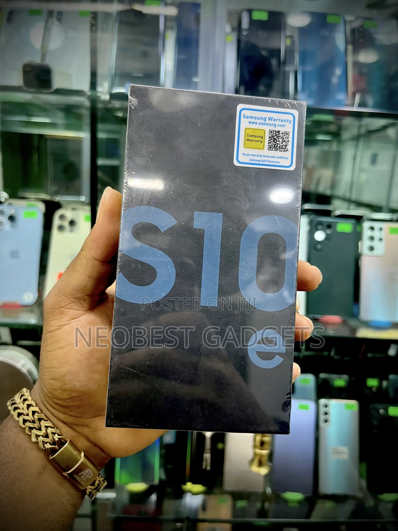 New Samsung Galaxy S10e 128 GB Black