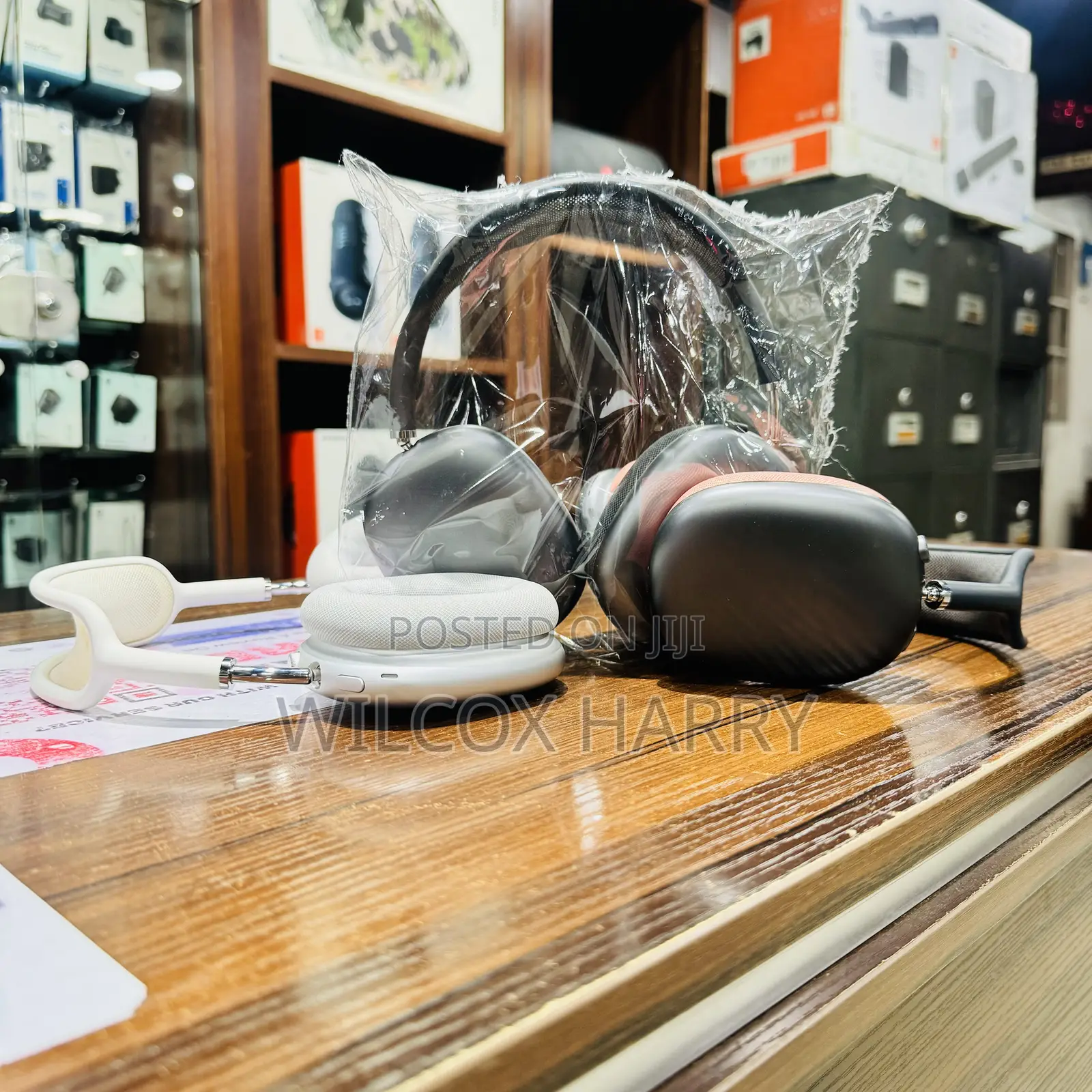 Apple Airpods Max • Noise, Cancellation Wireless Bluetooth Headphone