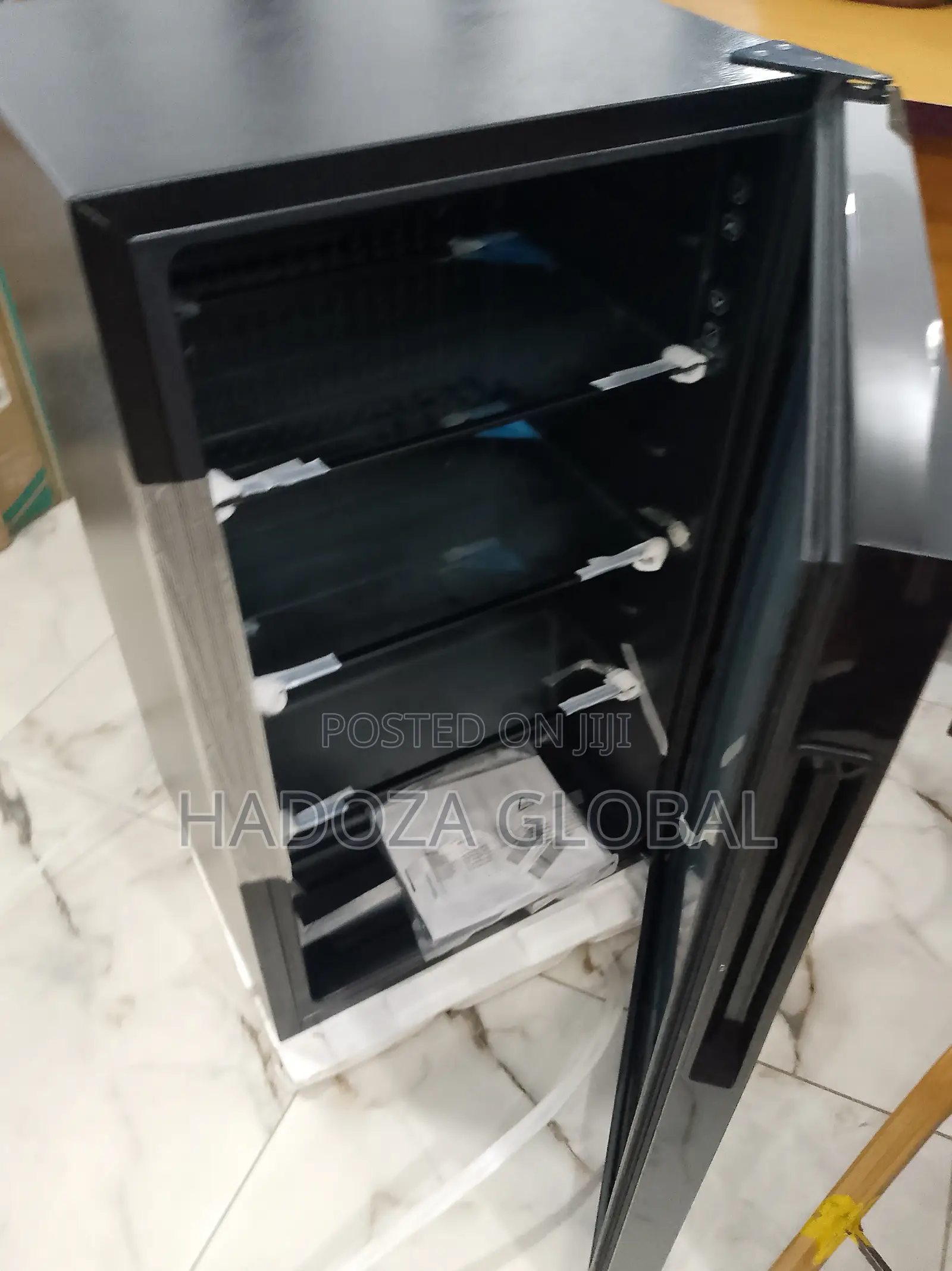 Well-Built Hiseense Beverage Chiller
