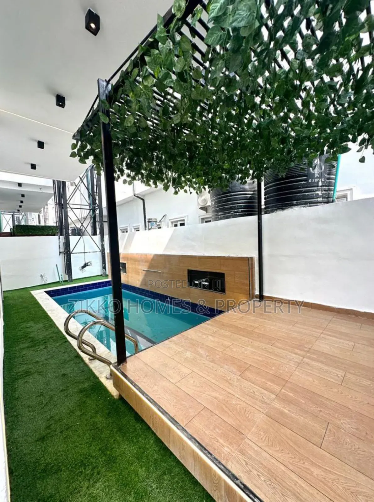 5bdrm Duplex in Chevron Alternative for sale