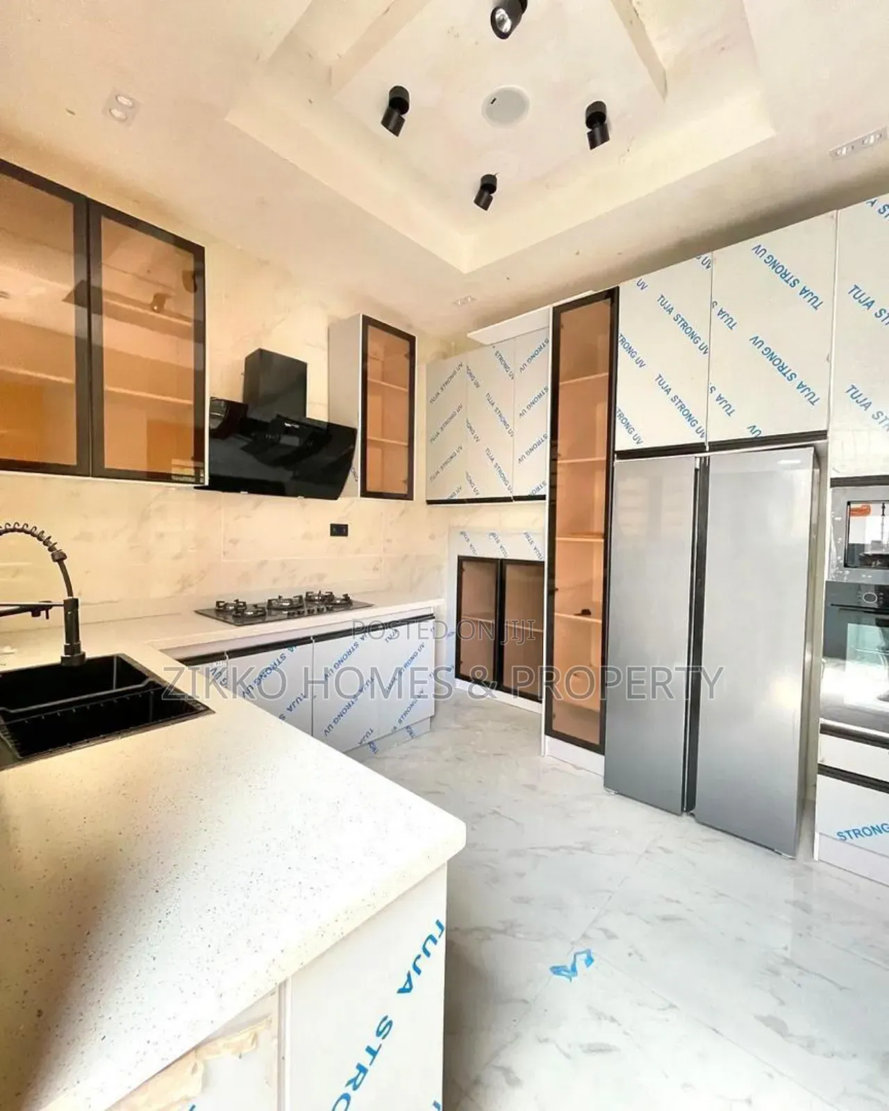 5bdrm Duplex in Lekki Phase 1 for sale