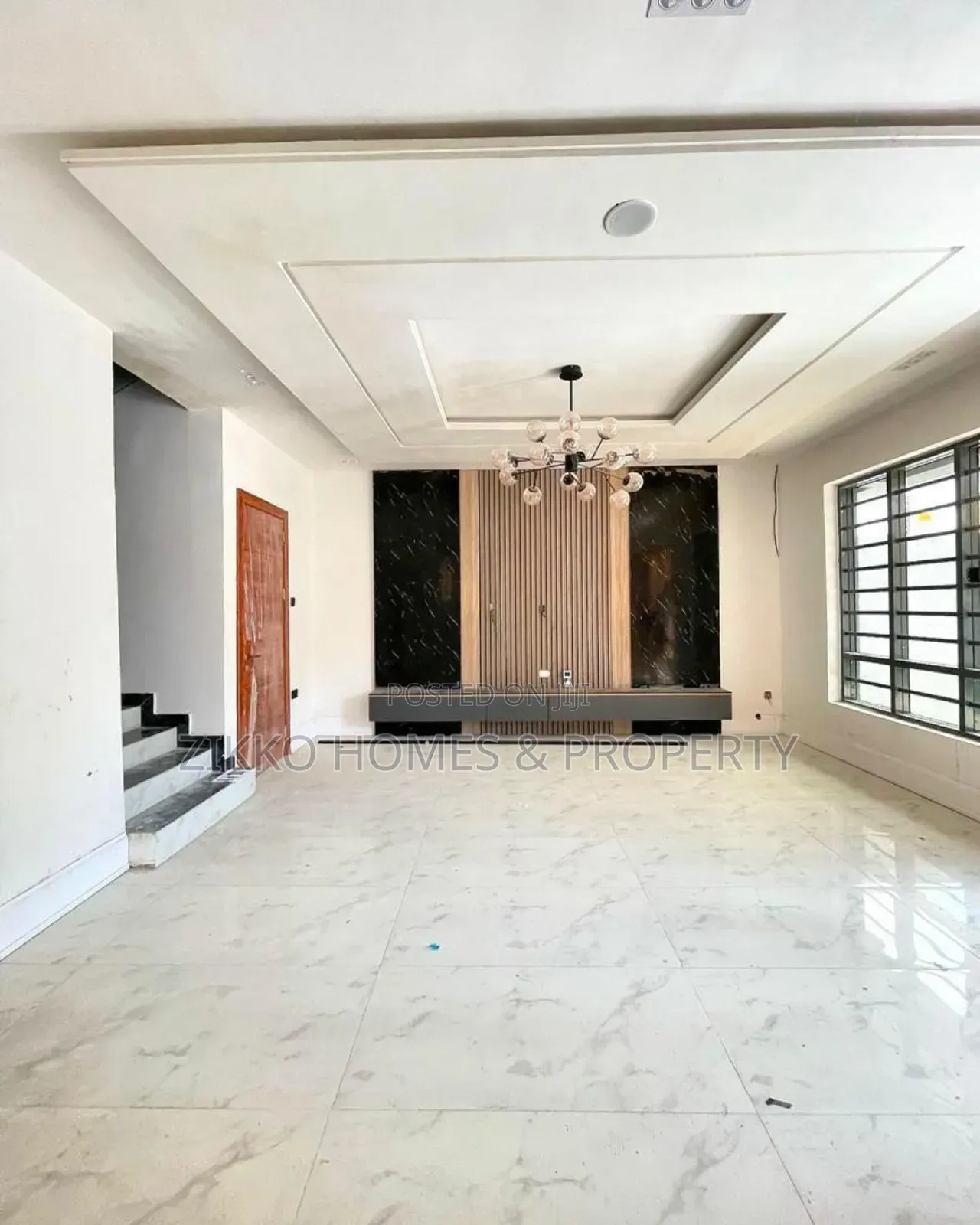 5bdrm Duplex in Lekki Phase 1 for sale