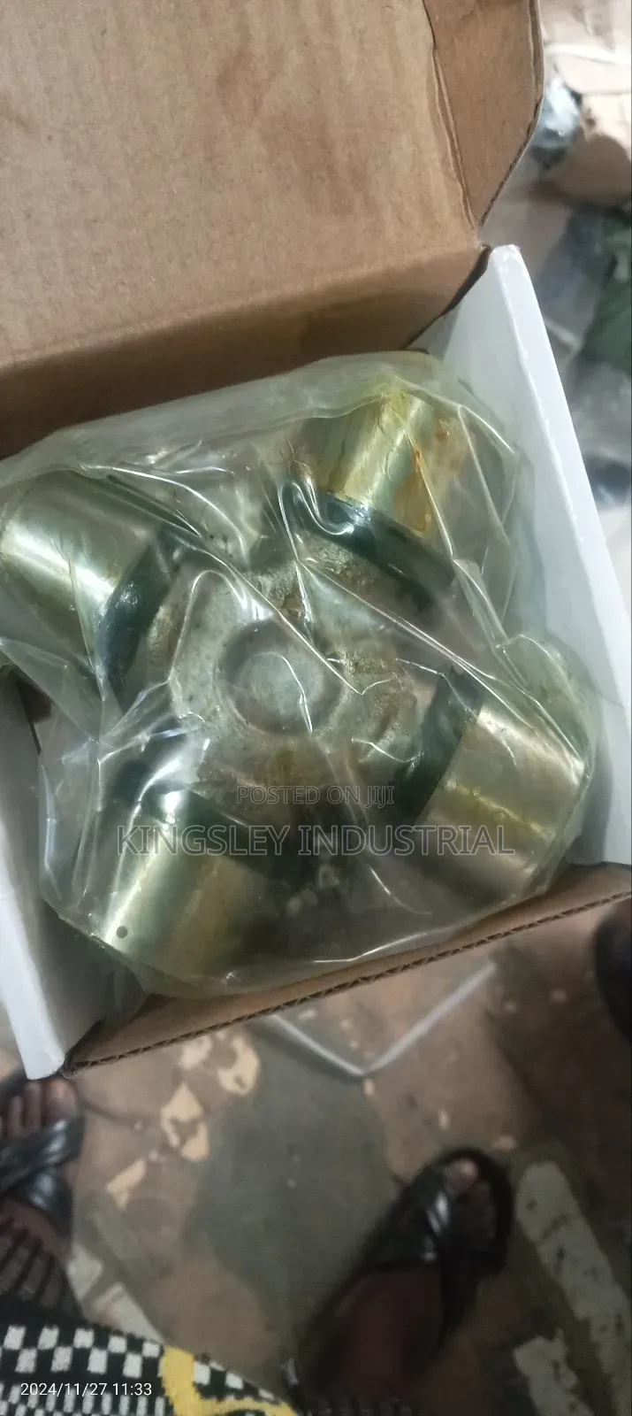 Universal Joint Cross-Bearing