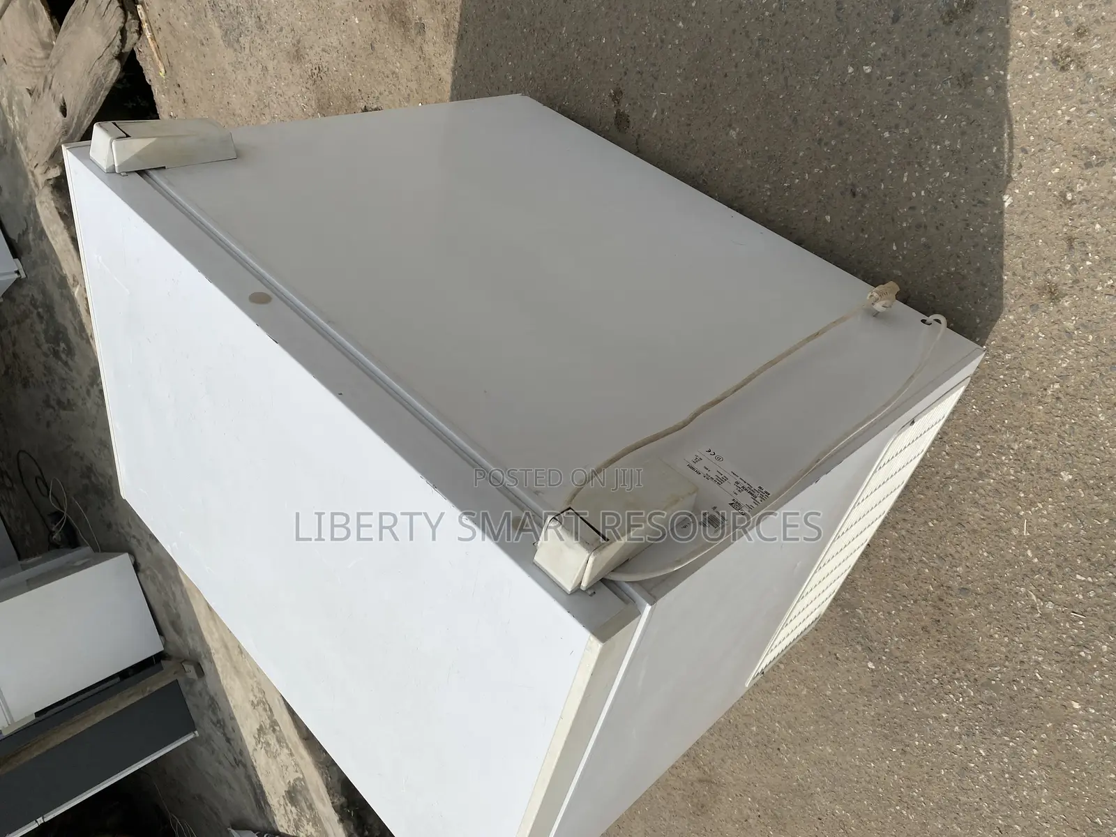 200-Litres DEEP FREEZER (Low Energy Freezer)