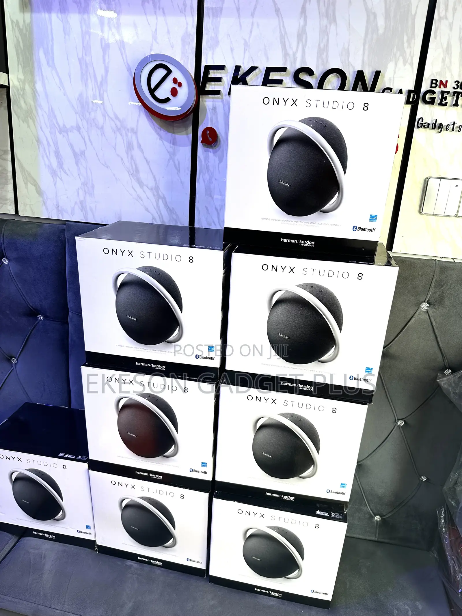 Brandnew Onyx Studio 8 Speaker