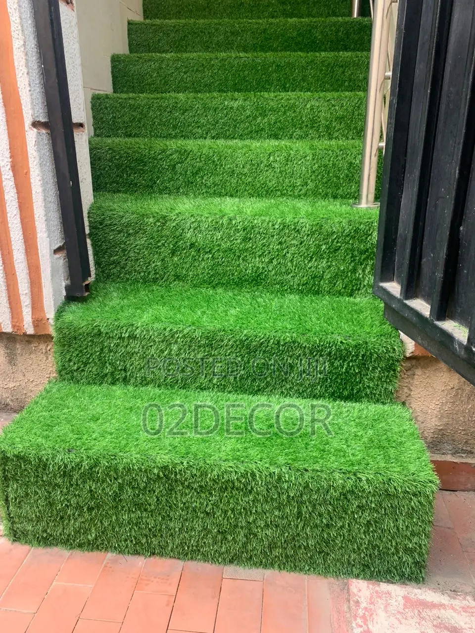 Artificial Grass Rugs for Outdoor Staircase