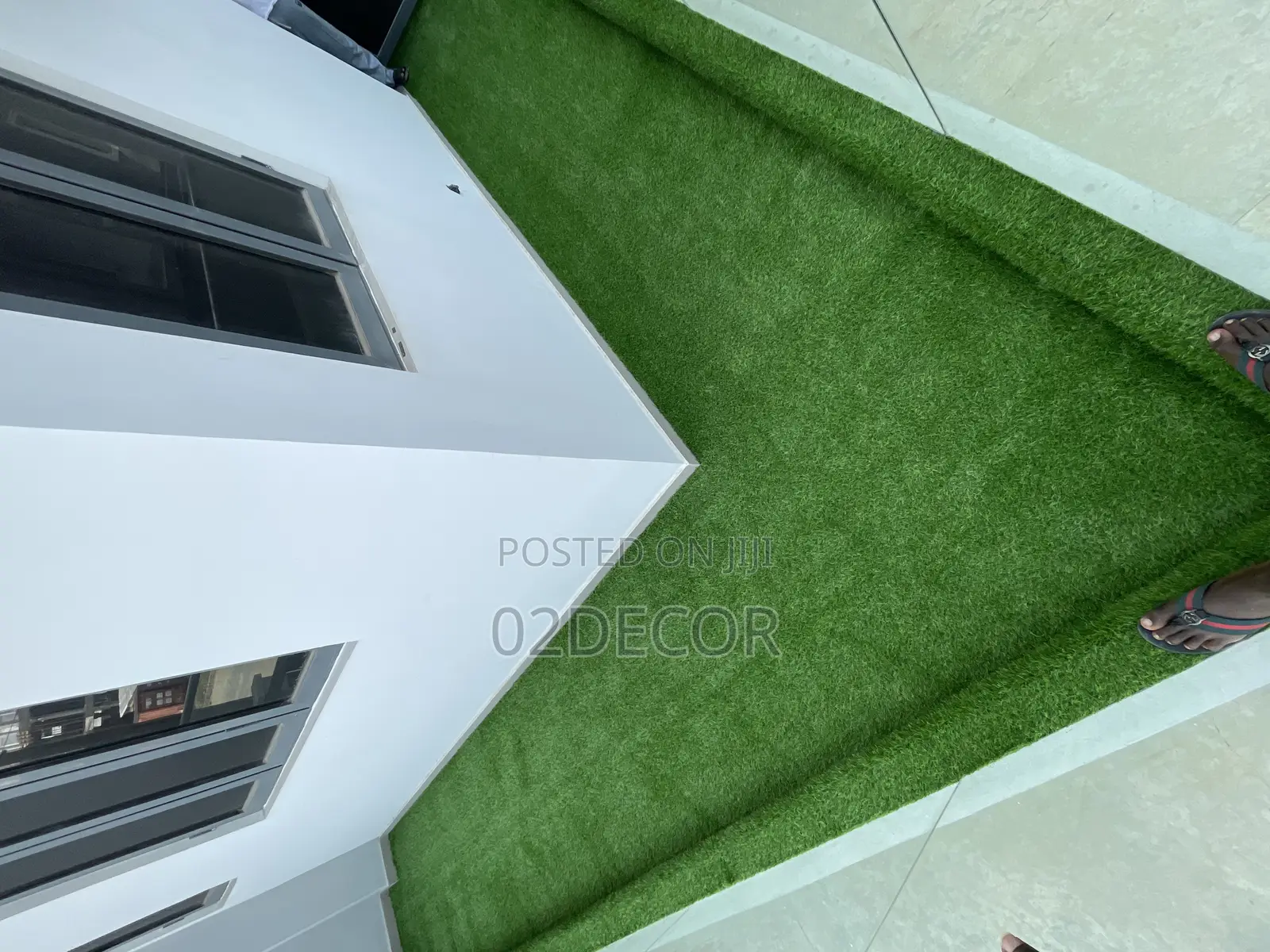 Quality Green Grass for Balcony